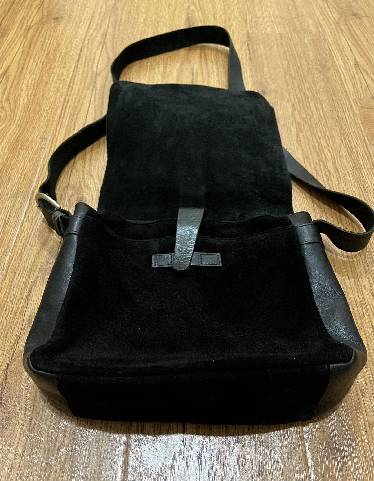 Genuine Leather Genuine Leather suede sling bag shoulder bag Size ONE SIZE - 6 Thumbnail