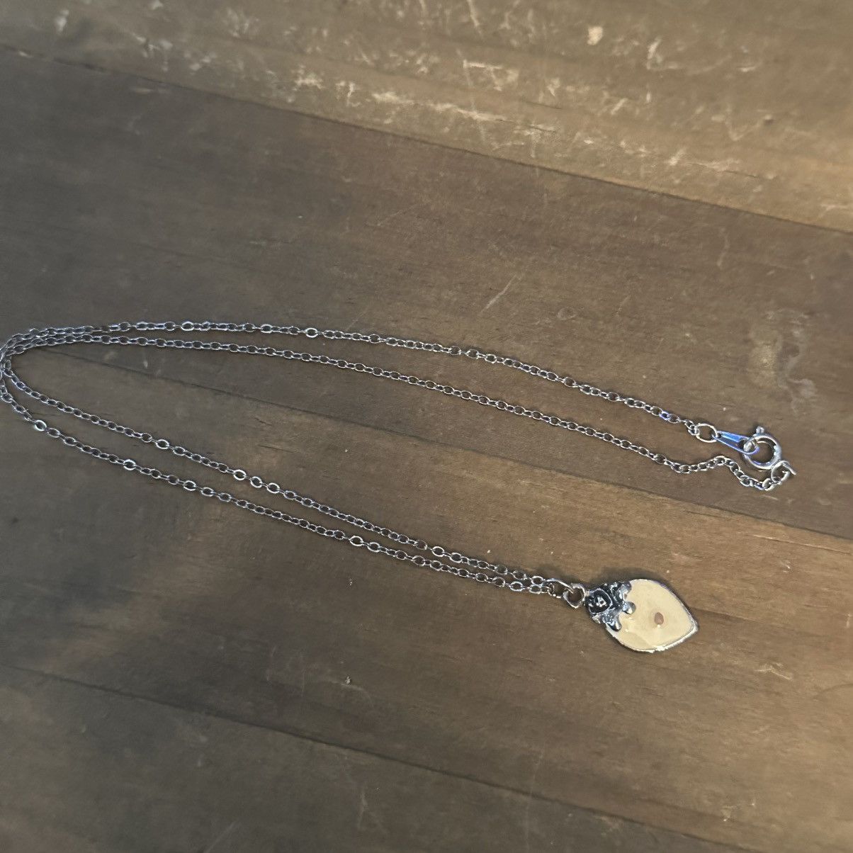 Vintage Vintage silver enamel heart mustard seed pendant necklace Size ONE SIZE - 5 Thumbnail