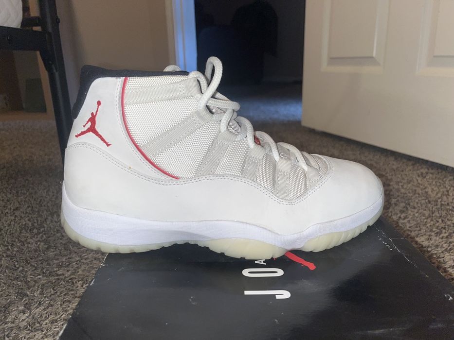 11s platinum sales
