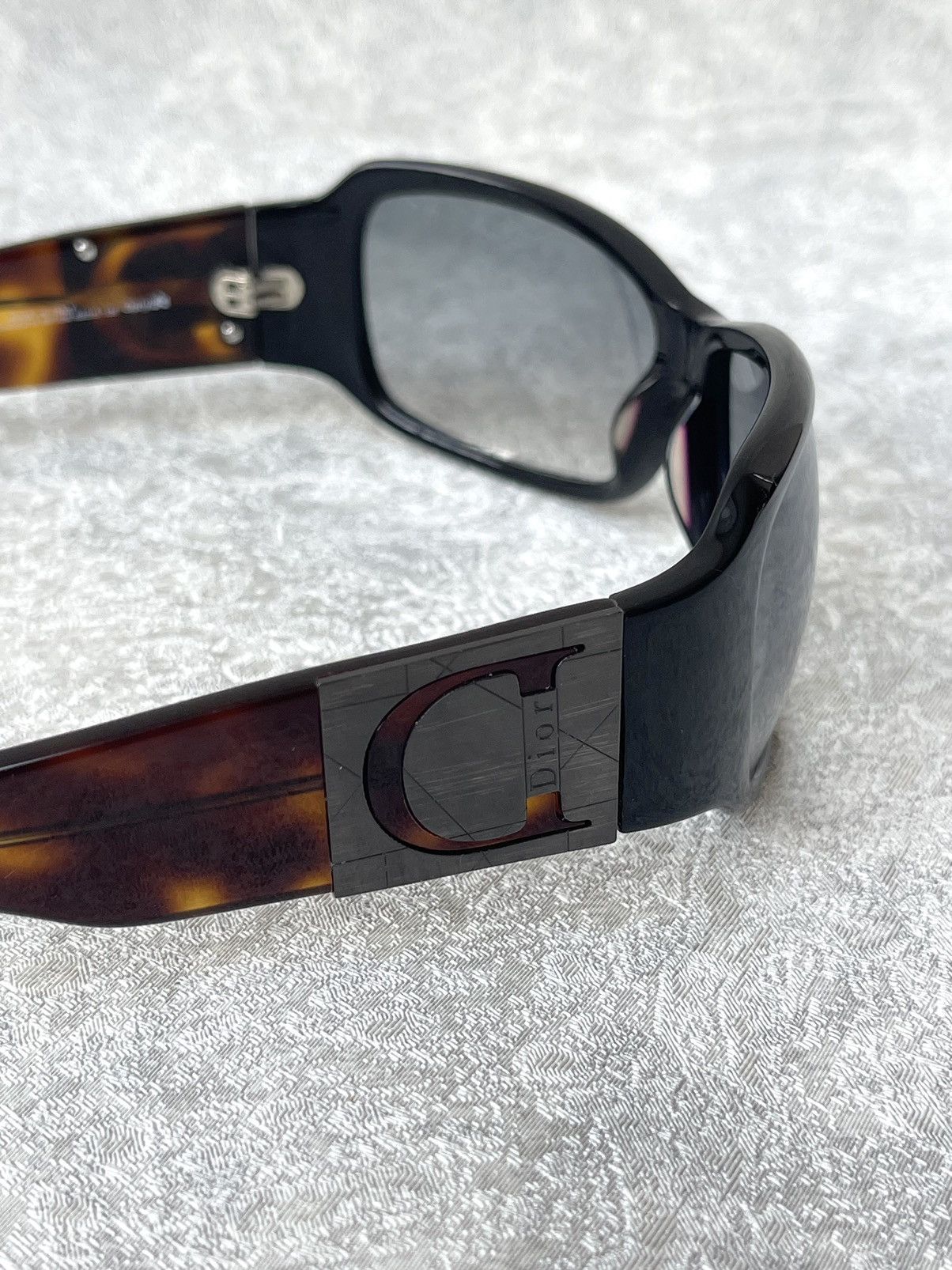 Dior Vintage Christian Dior Shaded 1S Tortoise Shield Sunglasses Size ONE SIZE - 12 Thumbnail