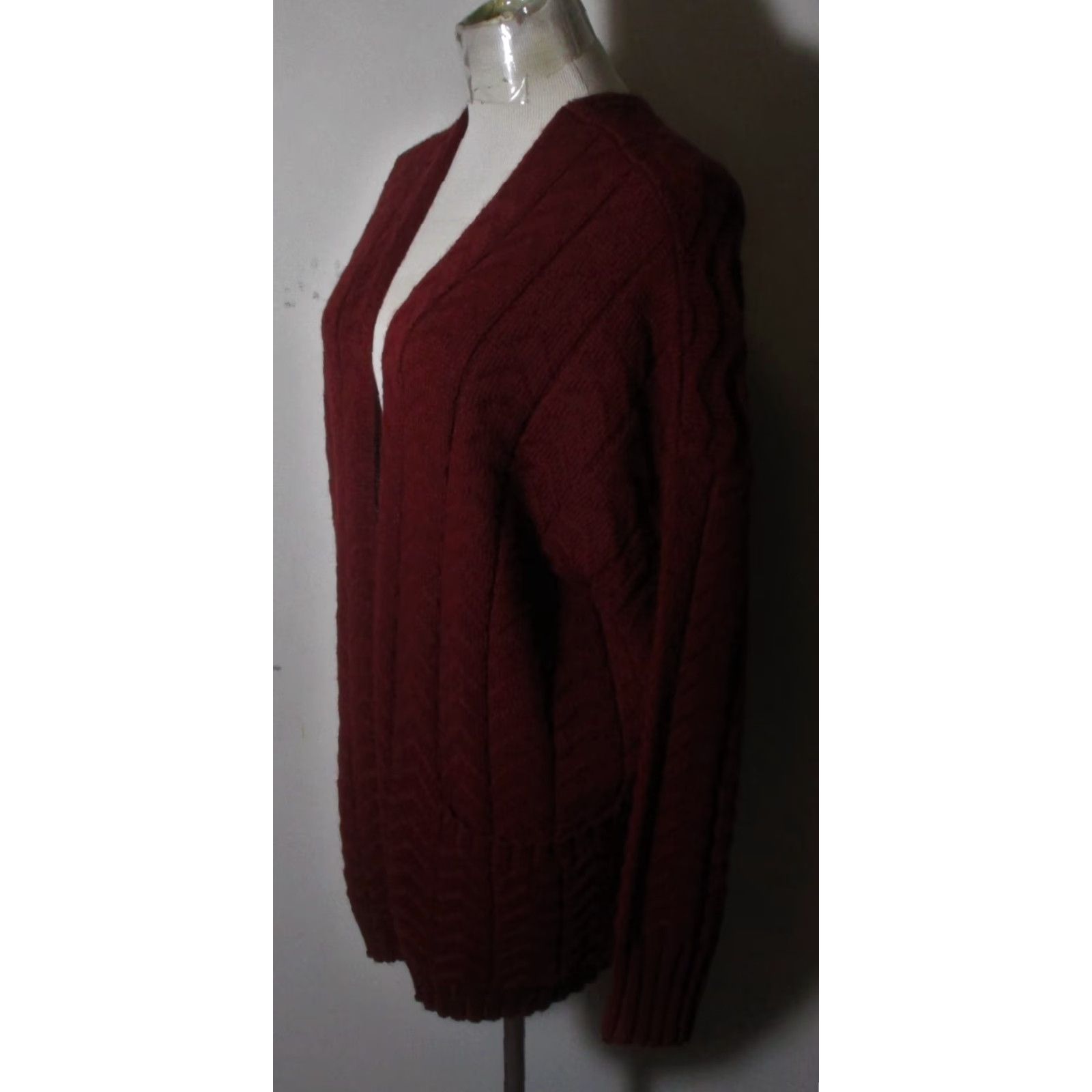 Vintage Chiaramente Burgundy Cardigan Wrap Sweater M Women Cardigan Burgundy All Seasons Wool Blend Long Sleeve Knit Classic Crewneck Sl Size M / US 6-8 / IT 42-44 - 4 Thumbnail