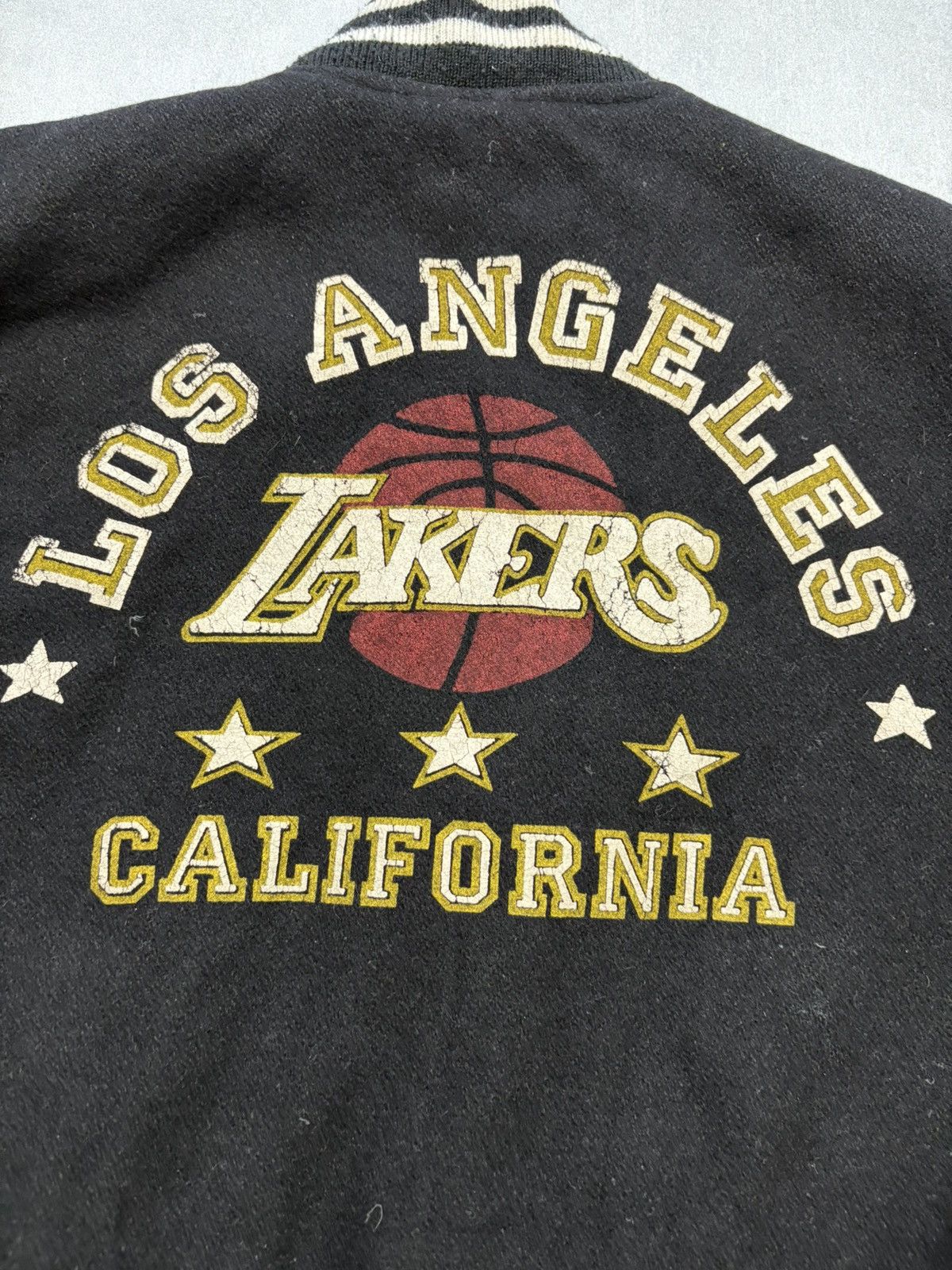 Vintage Vintage Los Angeles Lakers Varsity Bomber Jacket Wool UK Size US M / EU 48-50 / 2 - 14 Thumbnail