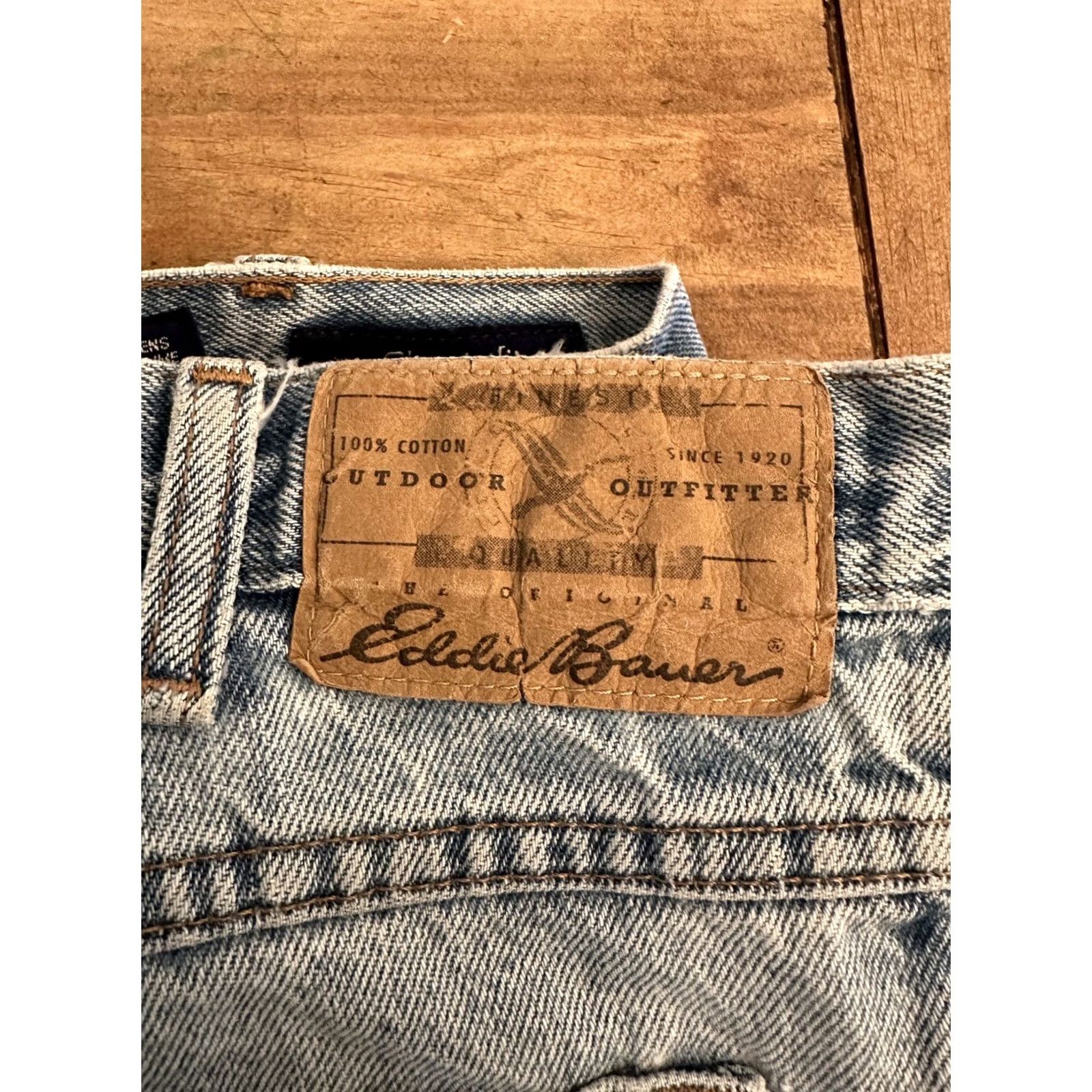 Eddie Bauer VINTAGE Eddie Bauer Jeans Mens Distressed Blue Denim Straight Leg 34 x 34 Classic Fit Regular Inseam 34 Size US 34 / EU 50 - 3 Thumbnail