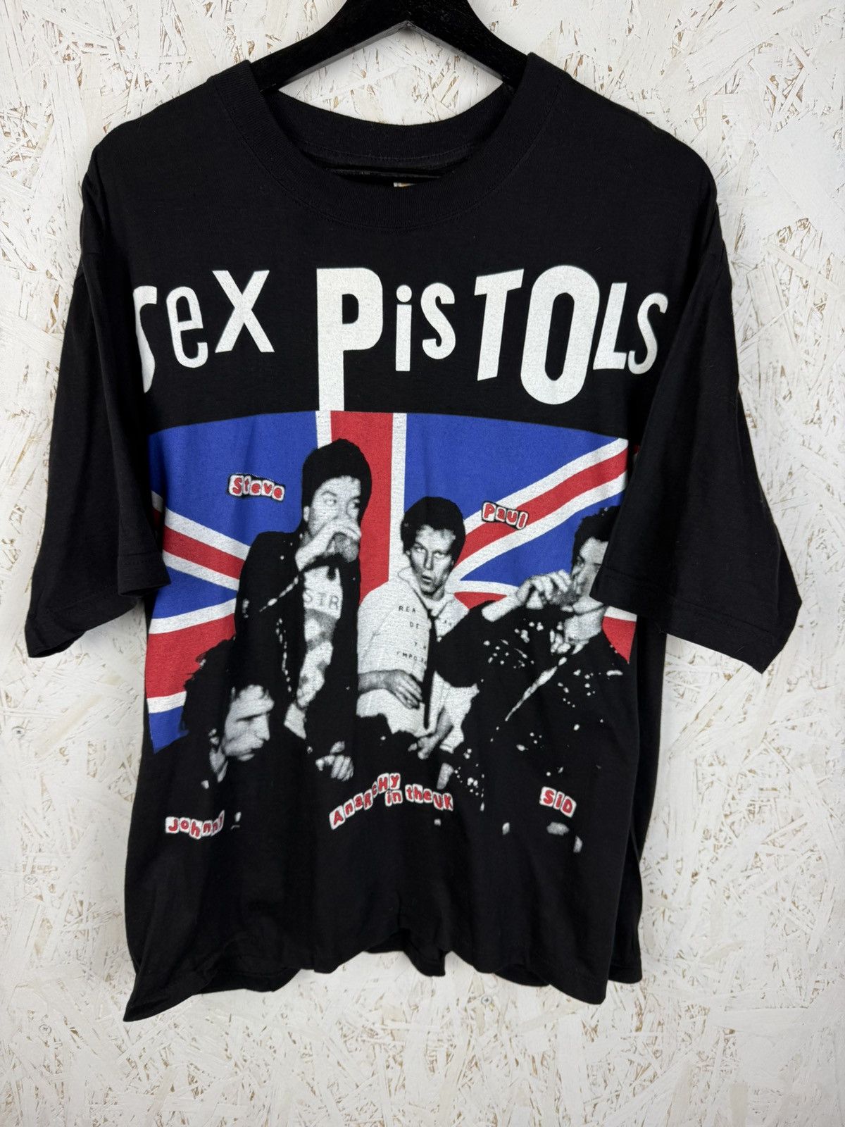 Band Tees 90s Vintage Sex Pistols Anarchy In The UK Rock Punk T-Shirt Size US XXL / EU 58 / 5 - 1 Thumbnail
