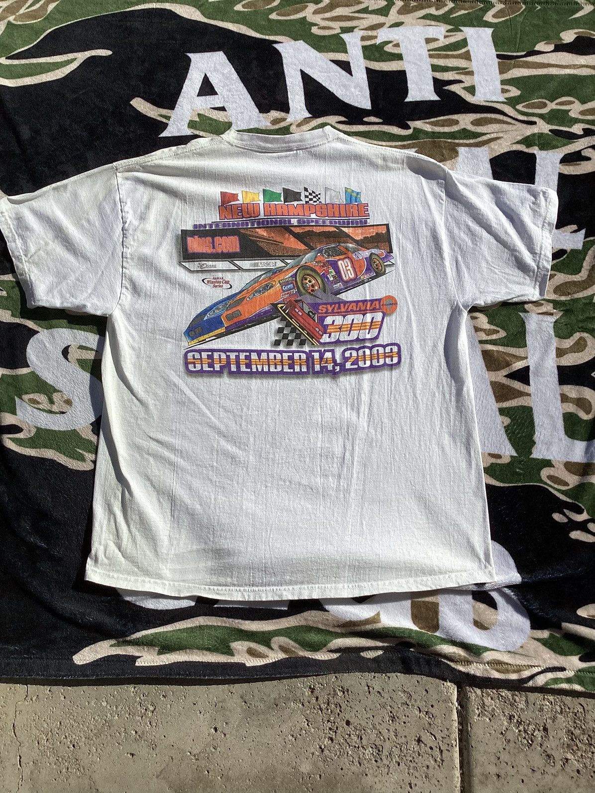 Chase Authentics Vtg 2003 Sylvania 300 NASCAR Winston cup series racing Tee Size US L / EU 52-54 / 3 - 1 Thumbnail