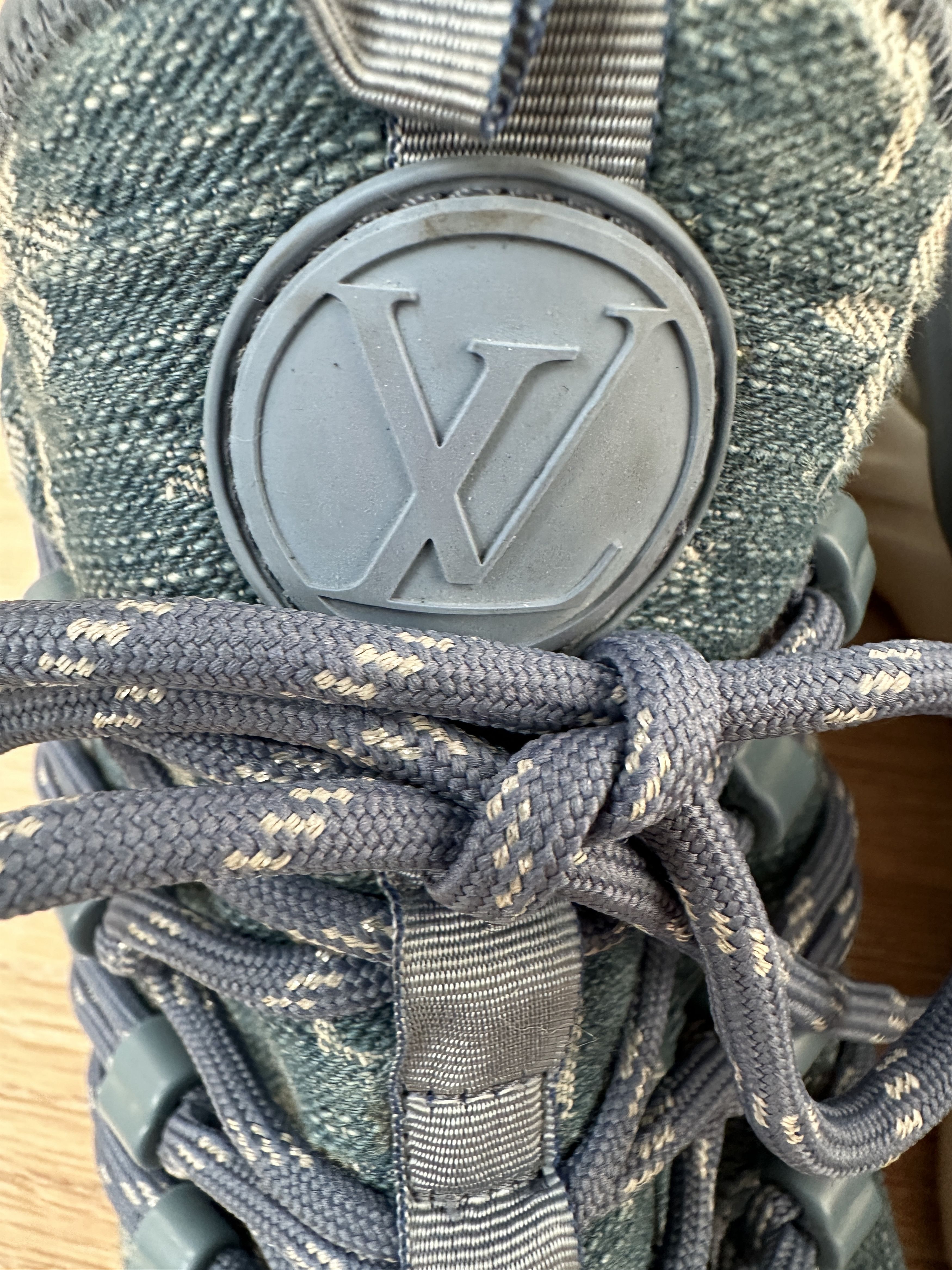 Louis Vuitton LV Monogram Sneakers Size US 6.5 / EU 39-40 - 5 Thumbnail