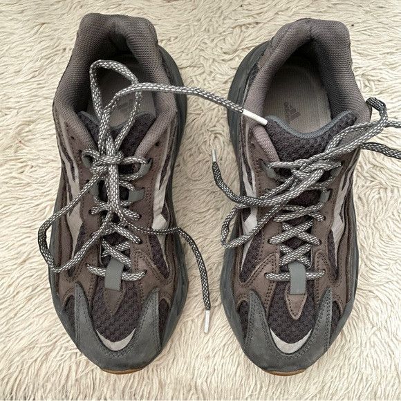 Yeezy adidas Yeezy Boost 700 V2 Sneakers - M6 / Women's 7 (2019) Size US 6 / EU 39 - 9 Thumbnail