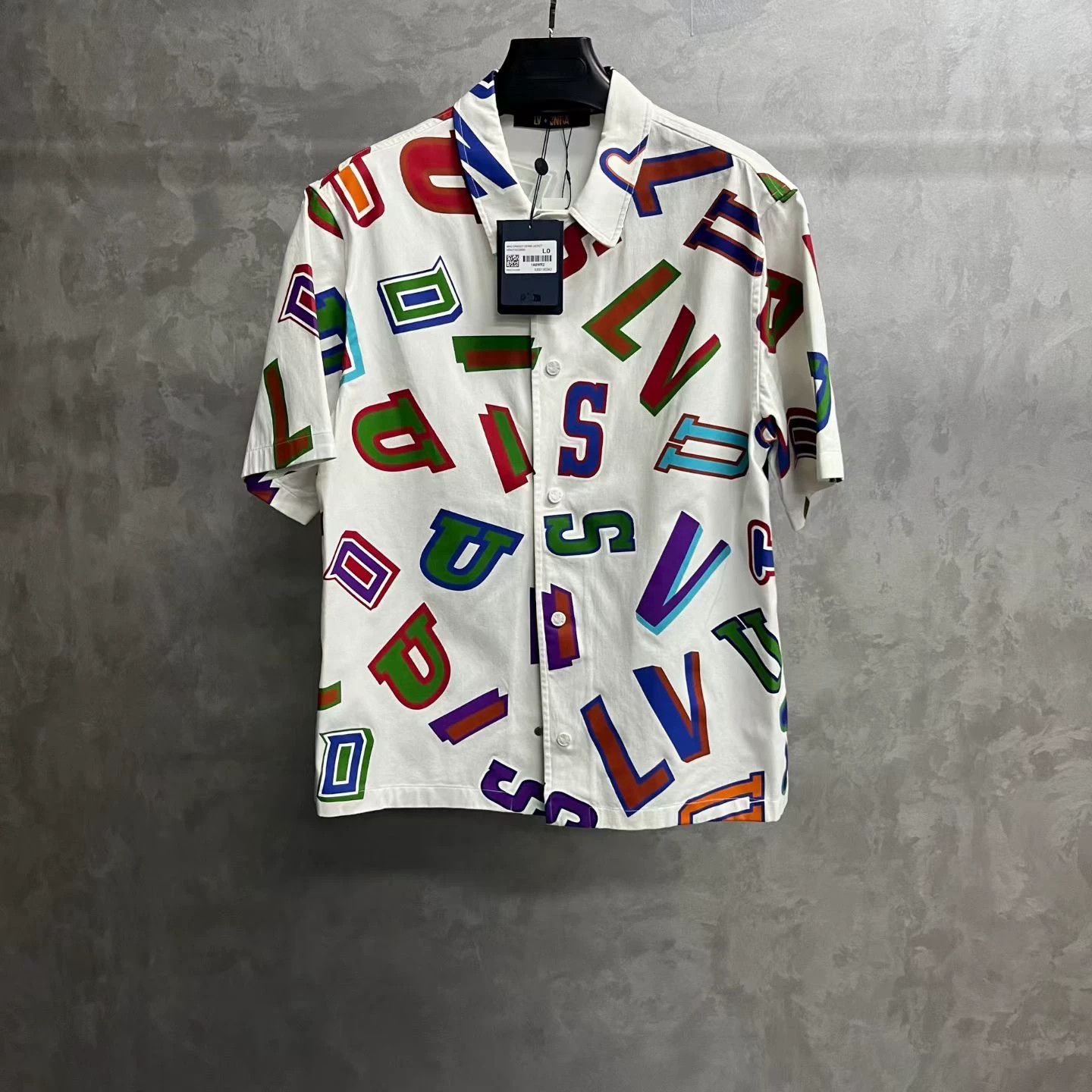 Louis Vuitton Louis Vuitton Basketball Printed White T-Shirt L Women Size L / US 10 / IT 46 - 1 Thumbnail
