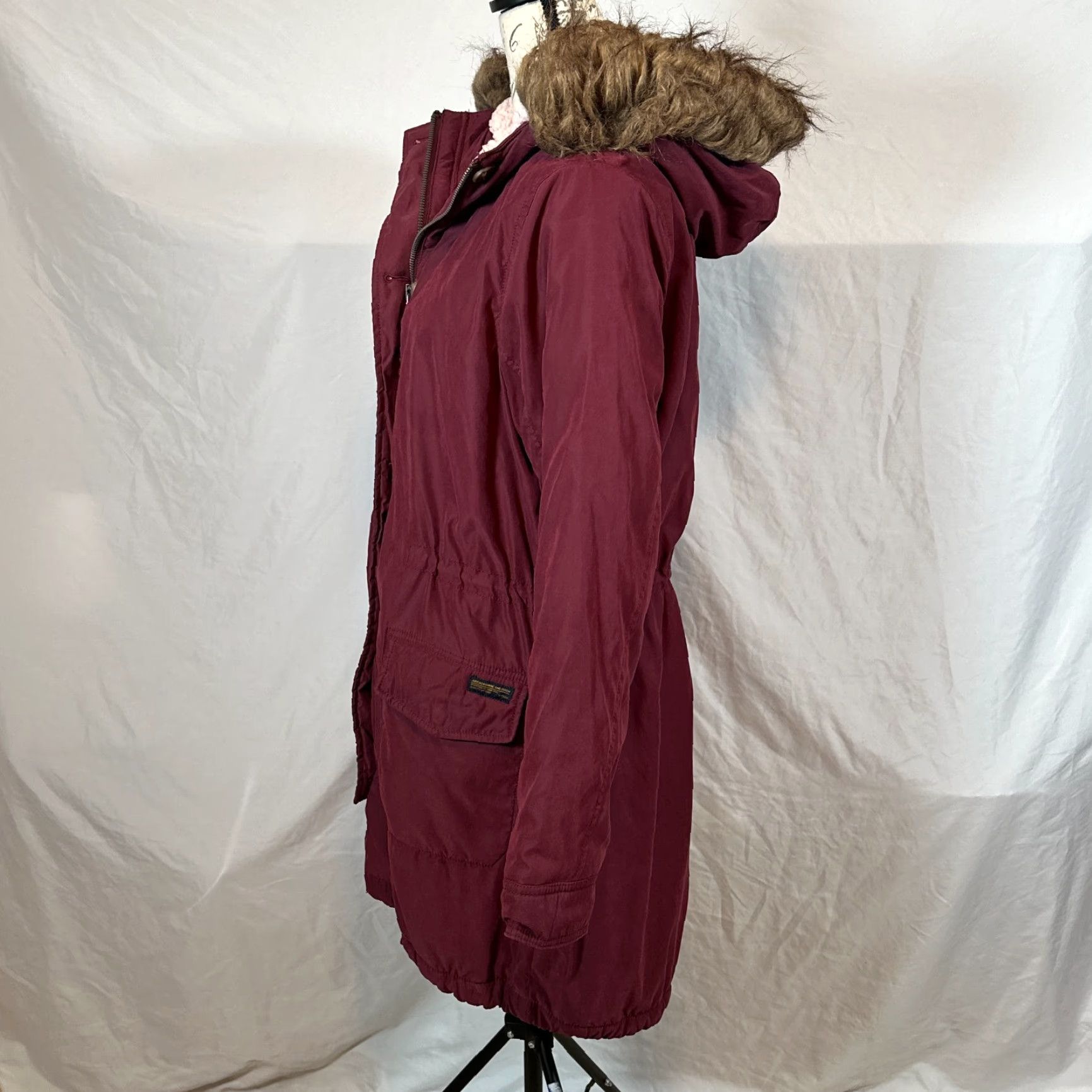 Abercrombie & Fitch VINTAGE Abercrombie & Fitch Jacket Coat Parka Hooded Lined Faux Fur Red Burgundy Extra Large Women’s XL Jacket Size XL / US 12-14 / IT 48-50 - 4 Thumbnail