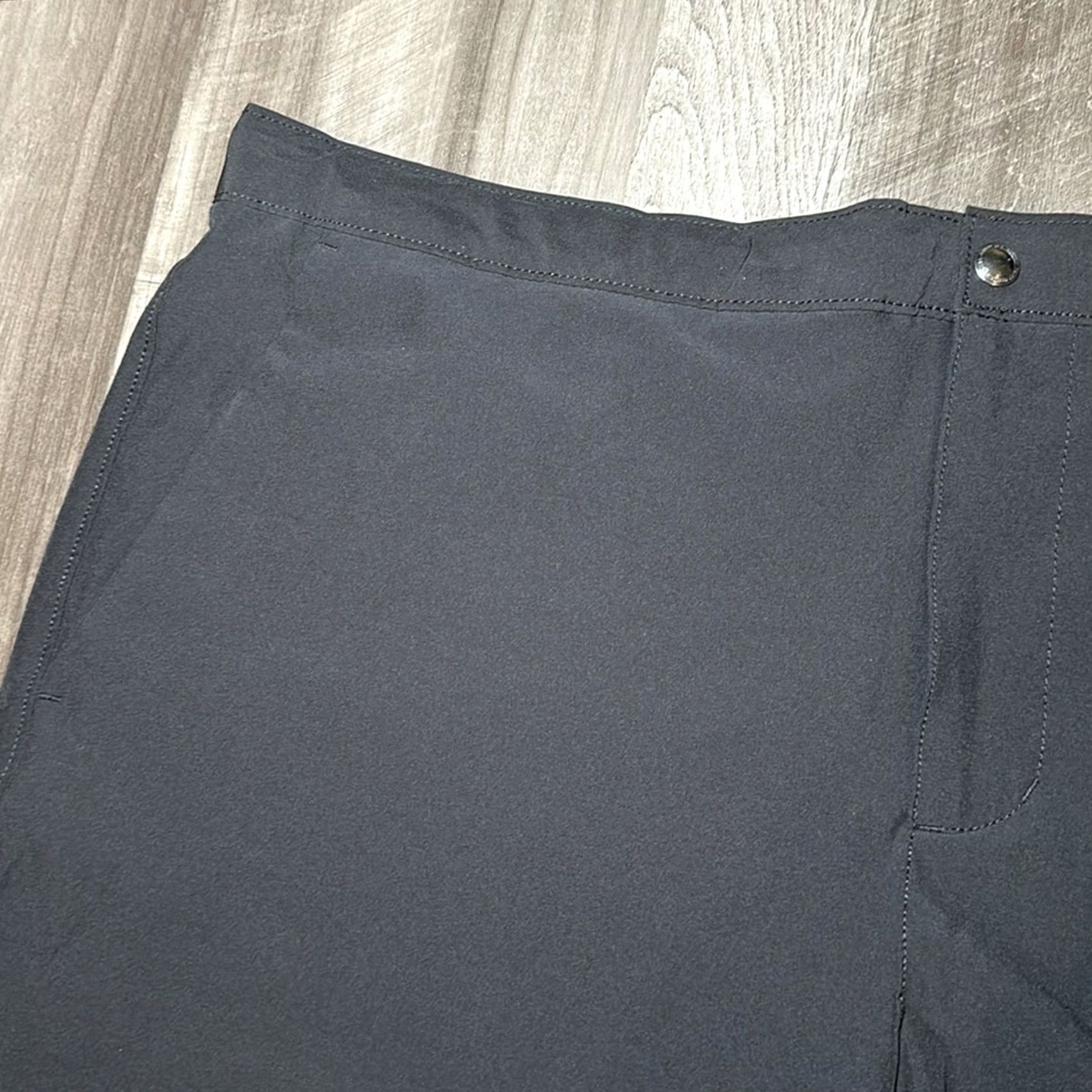 Lands' End Lands' End Hybrid Swim Shorts Bottom XL Regular Men Black 86% Polyester 14% Spandex - preowned Size US 36 / EU 52 - 4 Thumbnail