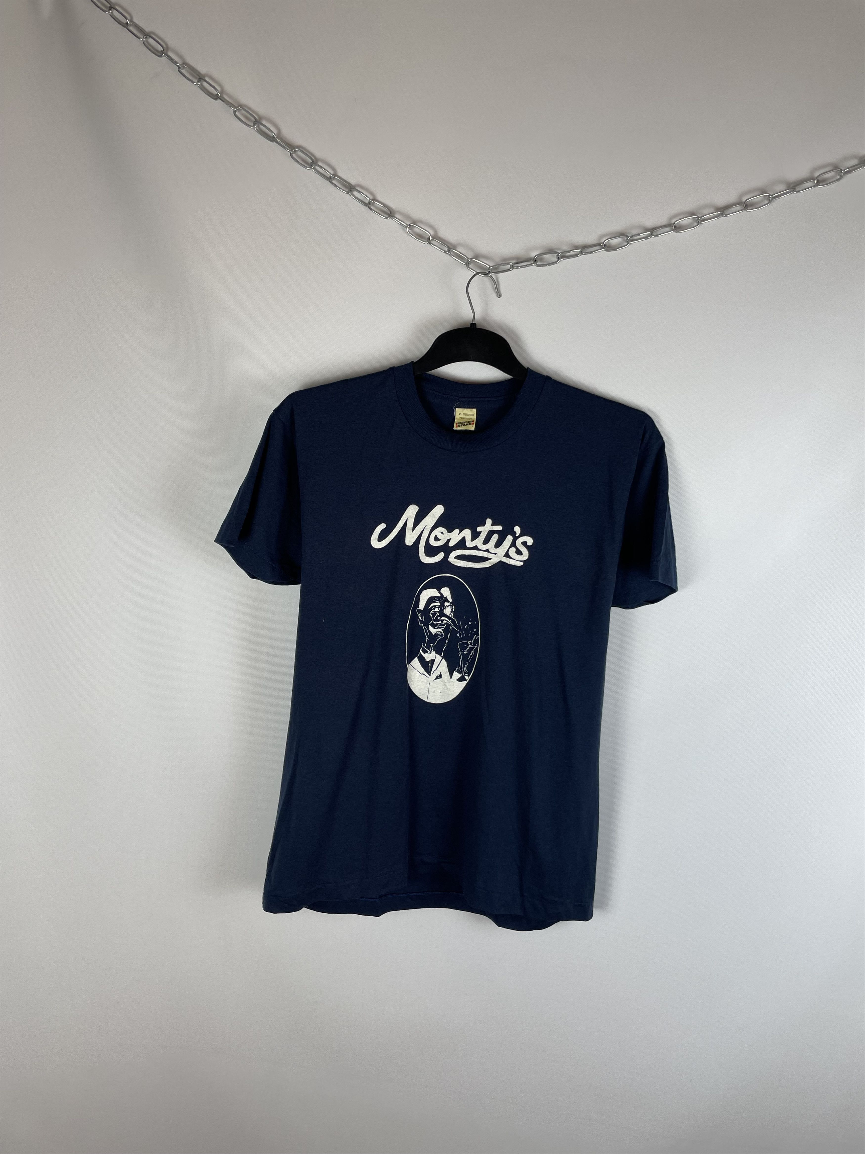 Vintage Vintage Montys 90’s T-Shirt Size US XL / EU 56 / 4 - 2 Thumbnail
