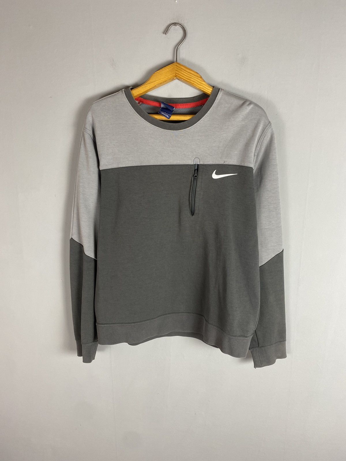 Nike × Vintage Vintage Nike sweatshirt Size US M / EU 48-50 / 2 - 1 Thumbnail