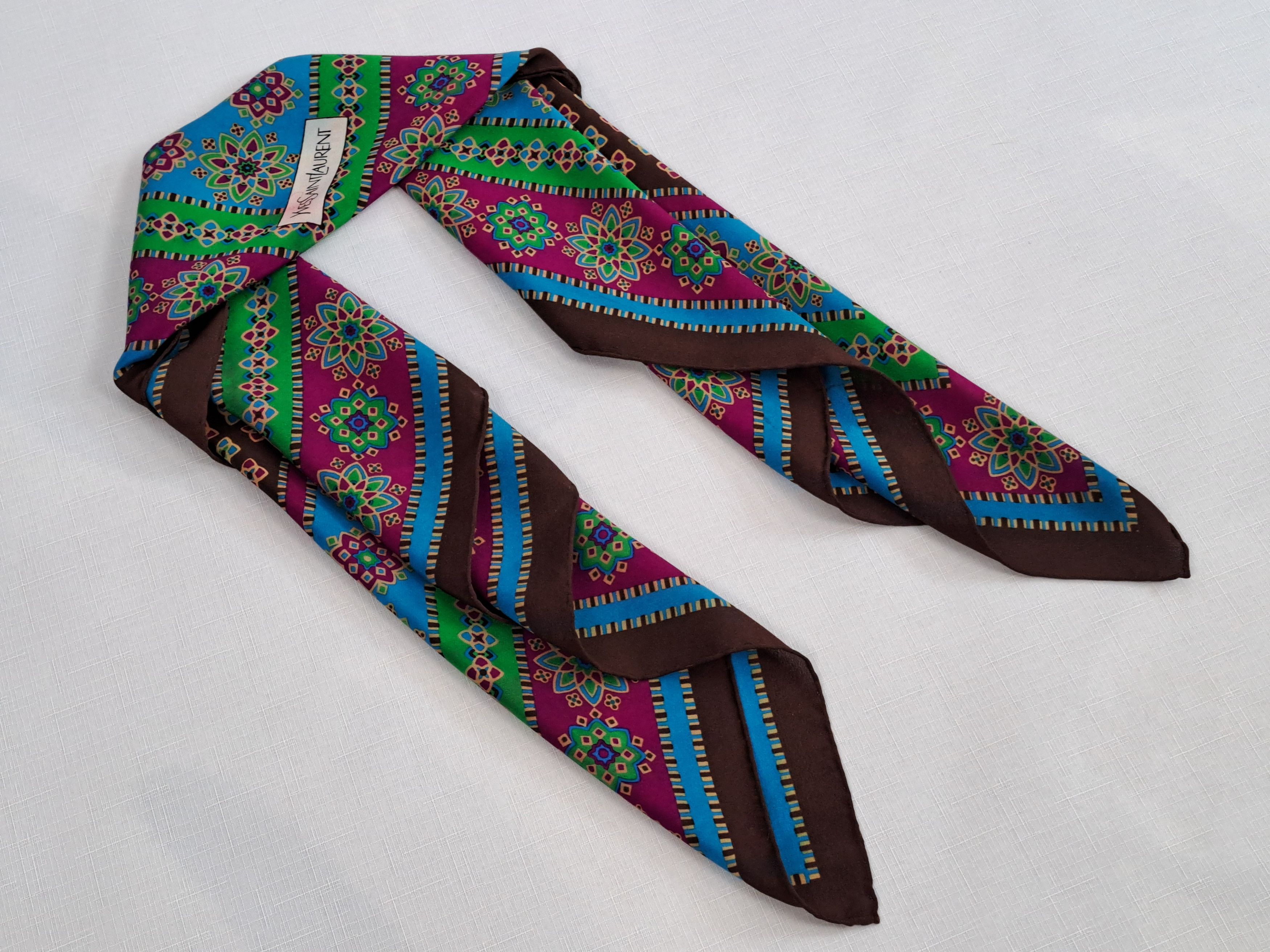 Vintage × Yves Saint Laurent Vintage Yves Saint Laurent geometric flower pattern scarf. Size ONE SIZE - 2 Thumbnail