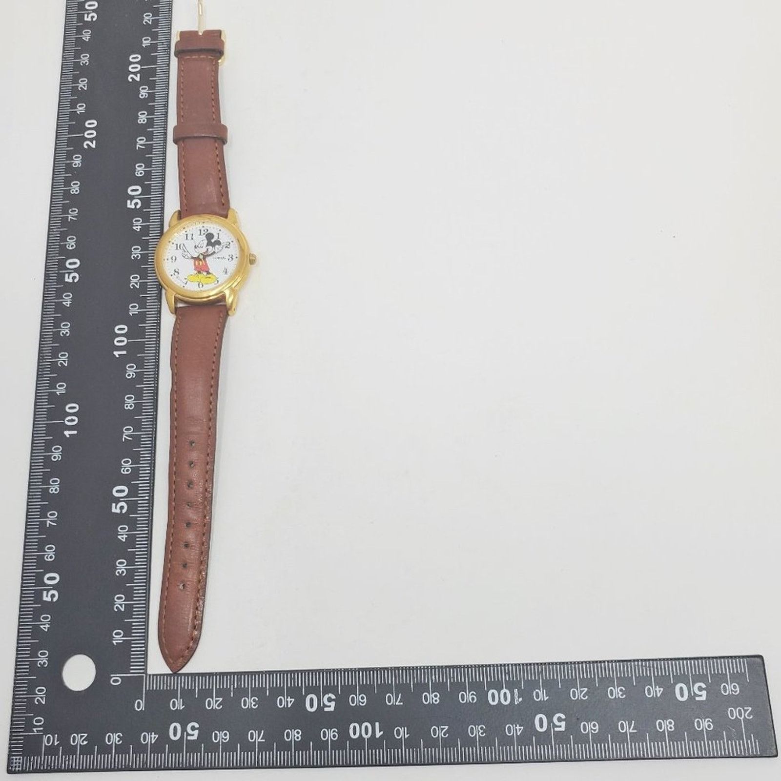 Disney Disney X Lorus Vintage Mickey Mouse Facing Left Gold Watch Size ONE SIZE - 12 Thumbnail