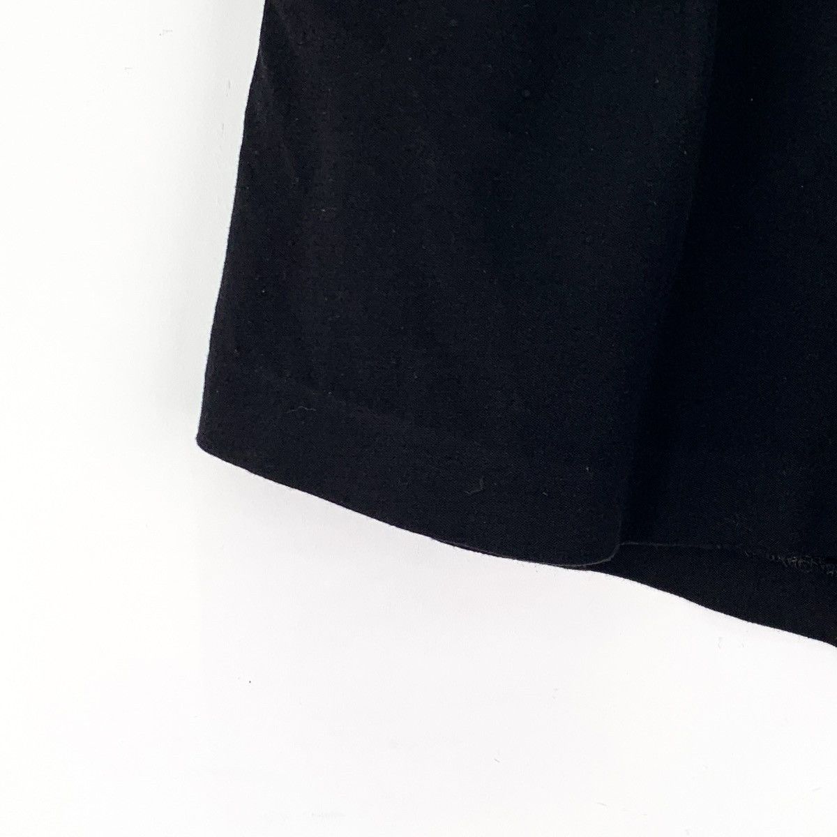 Miu Miu Miu Miu 23FW Black Logo Wool Casual Shorts K26WX Size 26" / US 2 / IT 38 - 4 Thumbnail