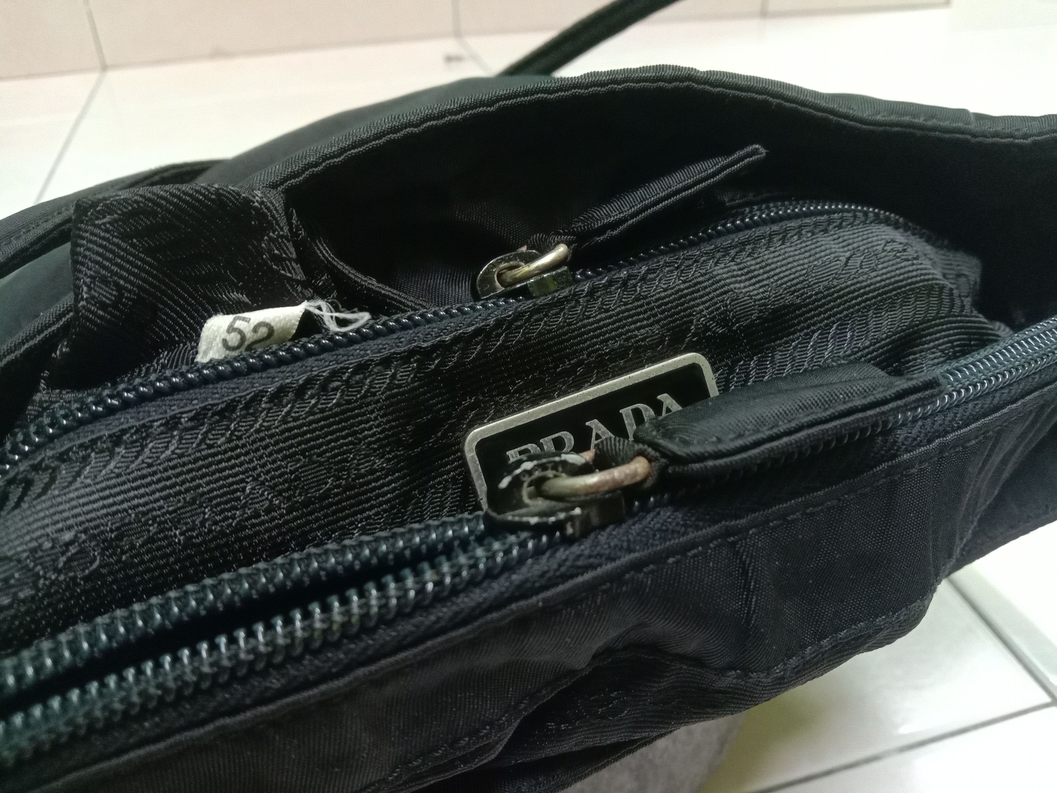 Prada Authentic Prada Shoulder Tote Bag Size ONE SIZE - 4 Thumbnail