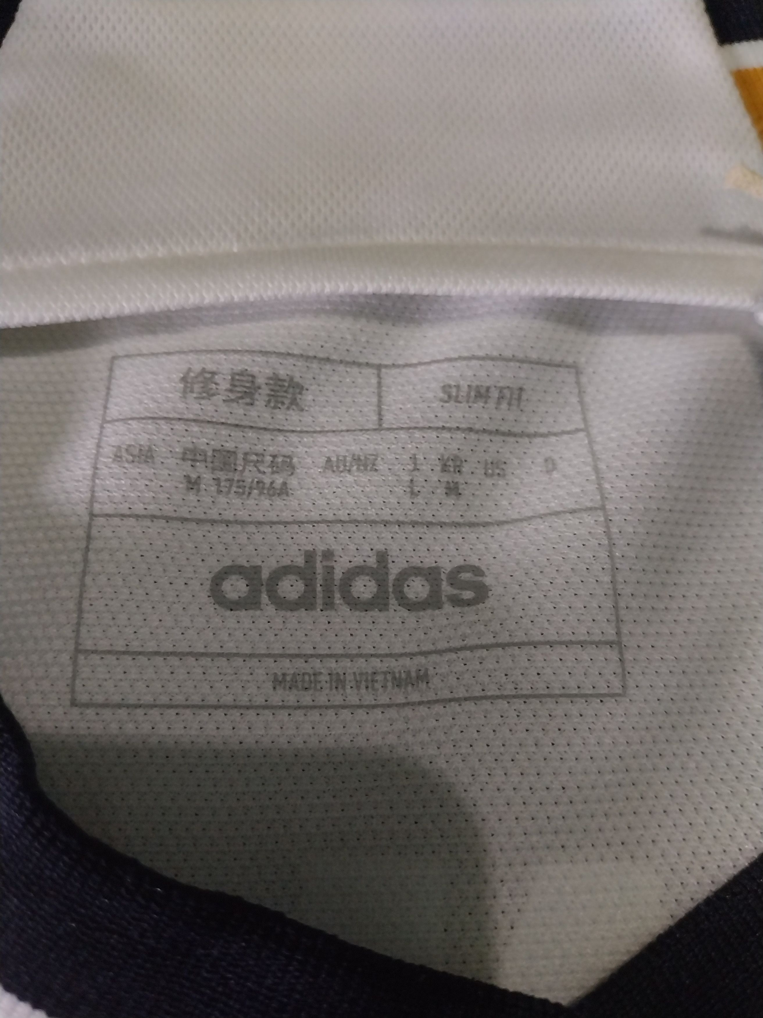 Adidas Real madrid home 2023/2024 jude bellingham jersey football Size US M / EU 48-50 / 2 - 4 Thumbnail