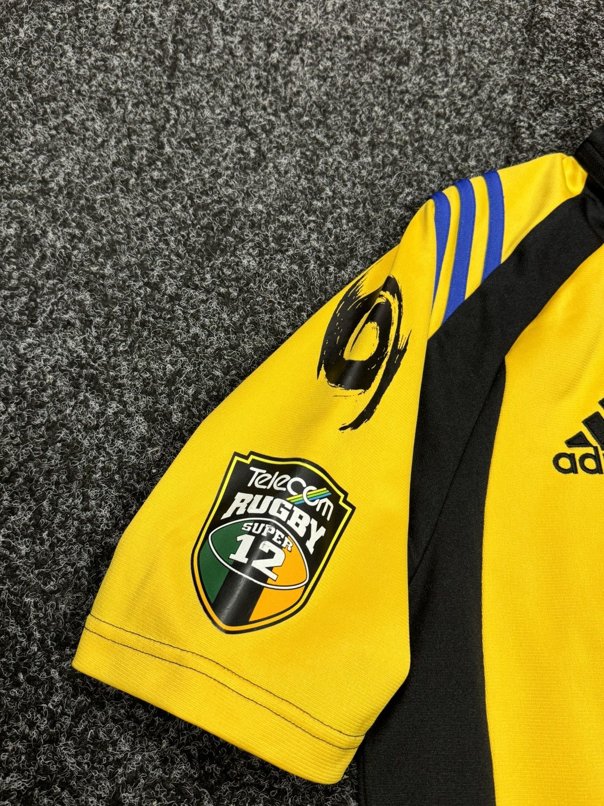 Adidas × Vintage ADIDAS HURRICANES RUGBY 2000 🏉 JERSEY FORD SIZE m Size US M / EU 48-50 / 2 - 17 Thumbnail