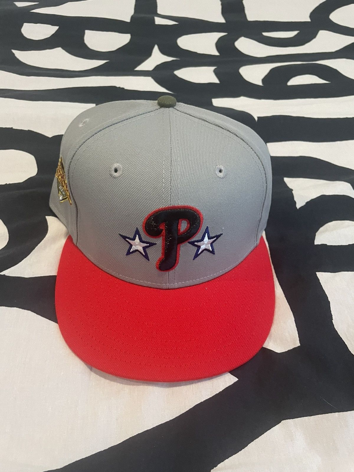 New Era Philadelphia Phillies Fitted 7 3/8 Size ONE SIZE - 1 Thumbnail