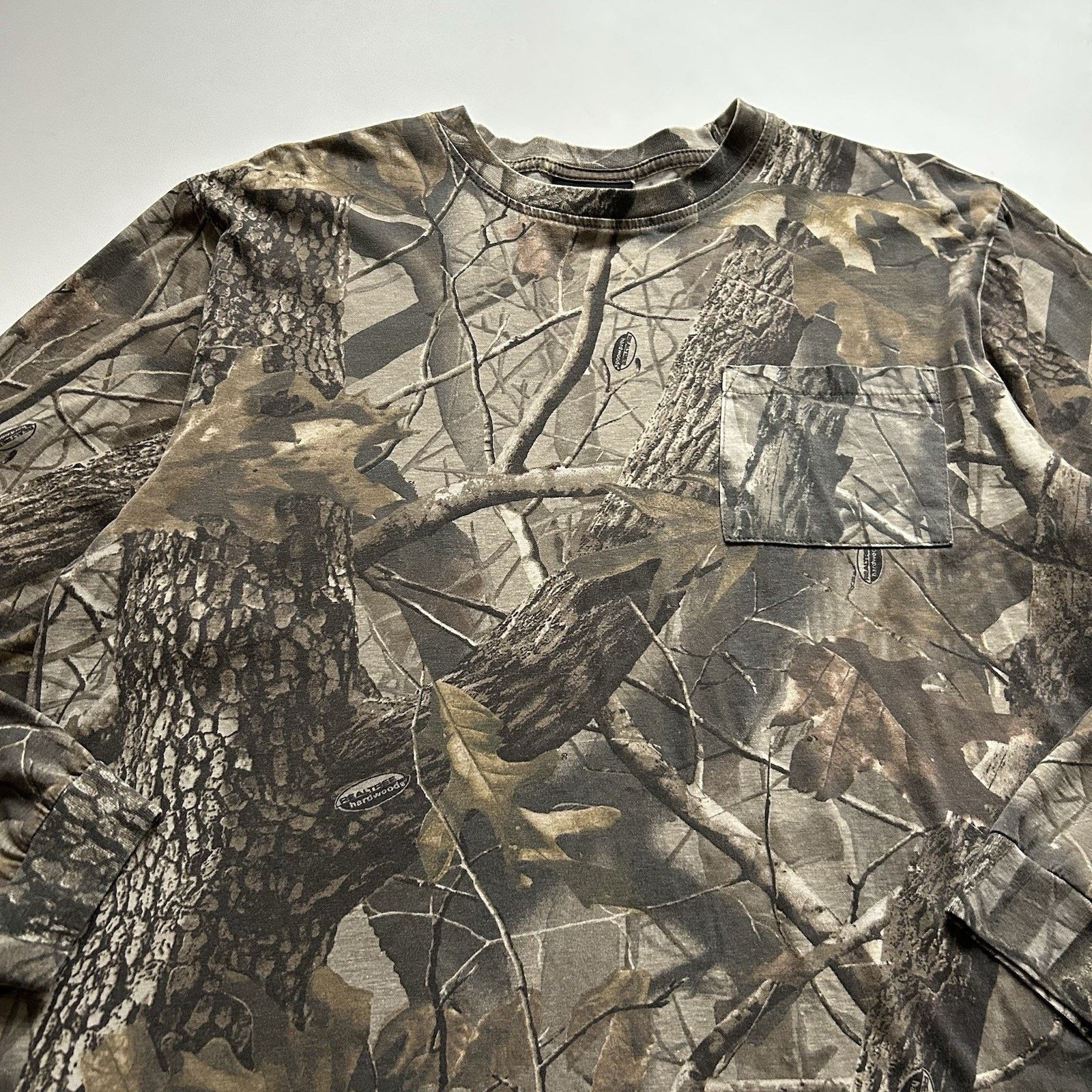 Realtree × Vintage Vintage Realtree Camo Pocket T Shirt Large Long Sleeve Y2K Size US L / EU 52-54 / 3 - 2 Thumbnail