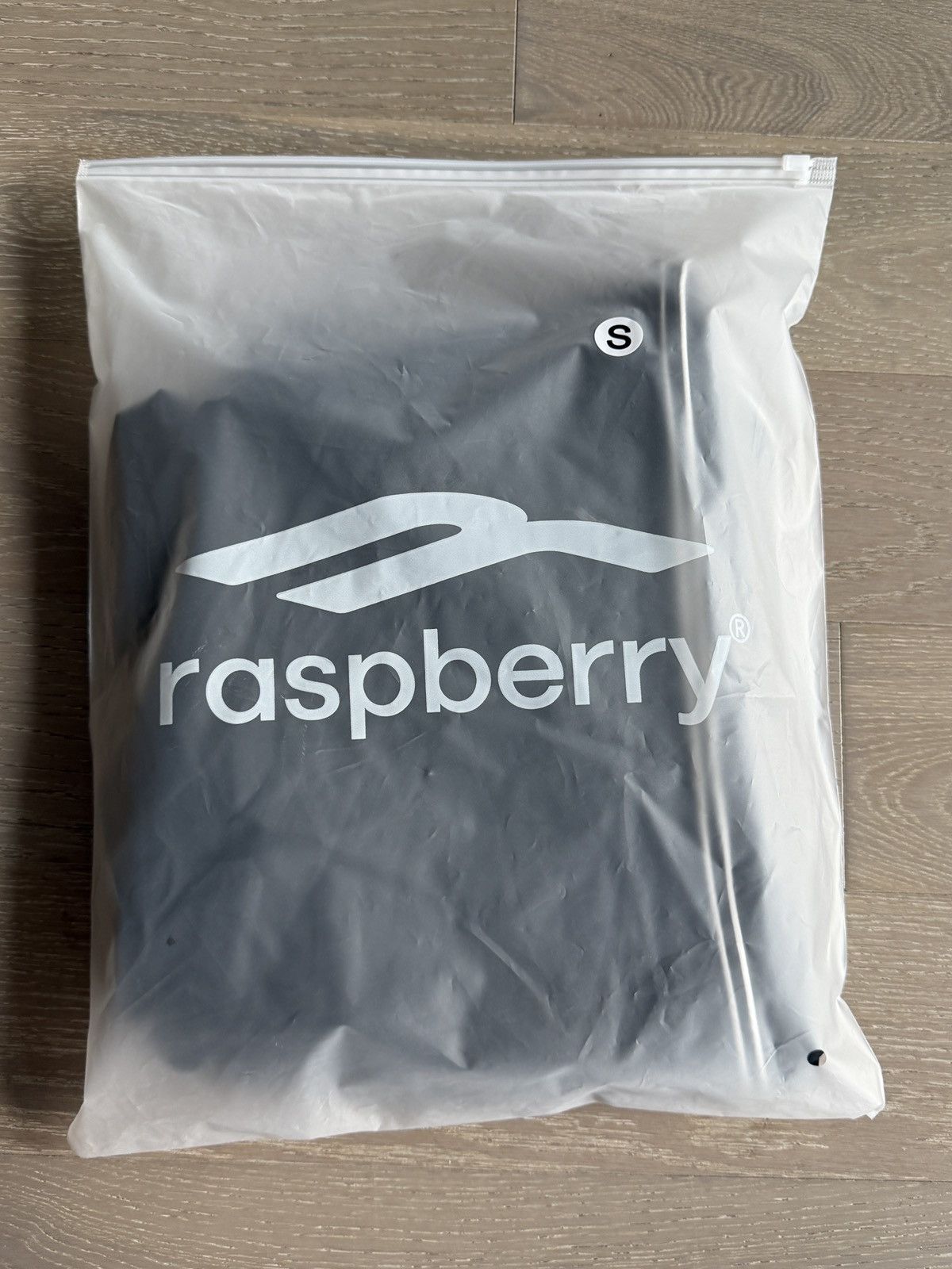 The GV Gallery SMALL THE GV GALLERY RASPBERRY HILLS D WILL SWEATS ❤️✅ NEW Size US 30 / EU 46 - 2 Thumbnail