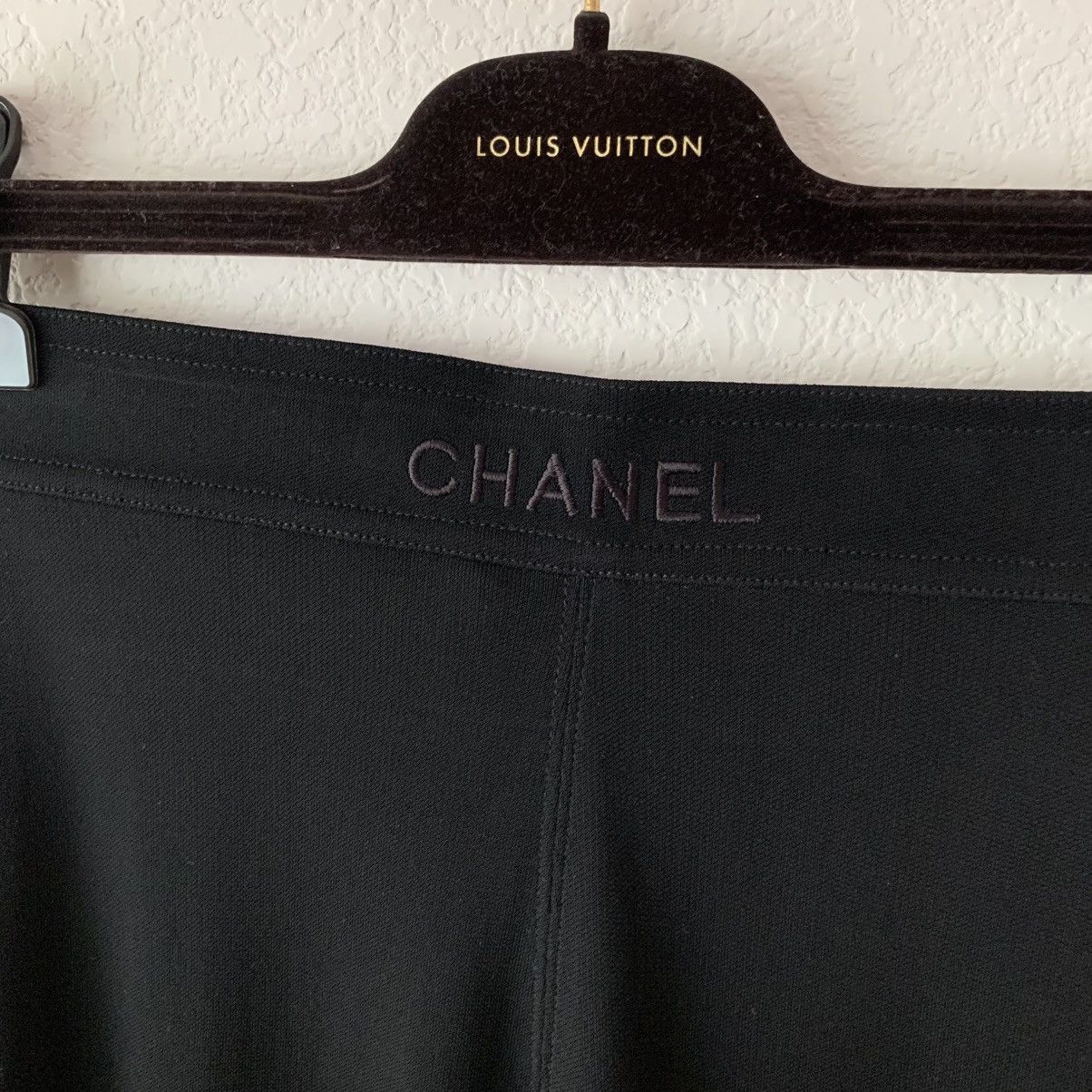 Chanel Chanel embroidered black ballet skirt Size 25" / US 0 / IT 36 - 10 Thumbnail