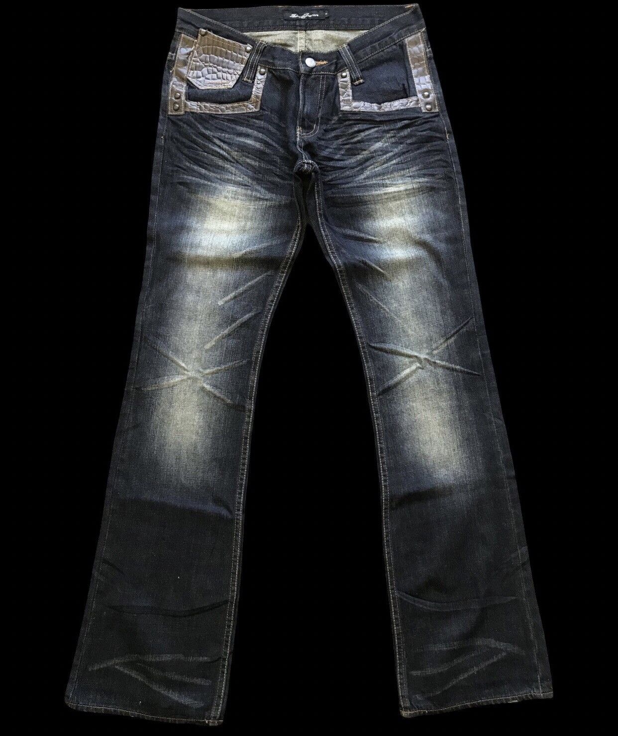 Designer × Japanese Brand D19 RootThree Japan Low Rise Flare Stylish Faded Denim Size US 30 / EU 46 - 1 Thumbnail