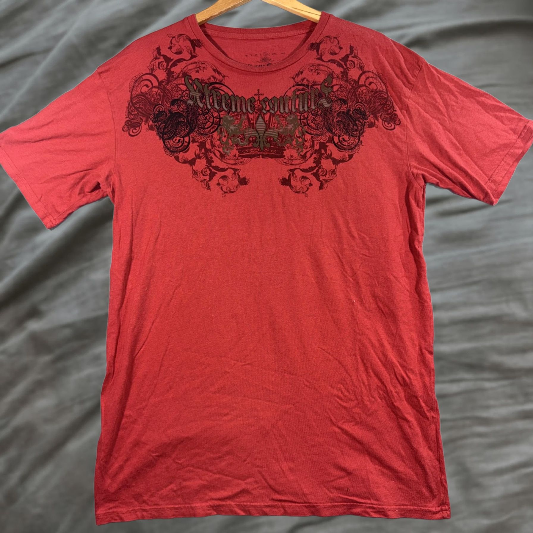 Vintage Xtreme Couture Shirt Mens Large Red Skull Crossbones Gothic Biker Graphic Tee Size US L / EU 52-54 / 3 - 1 Thumbnail