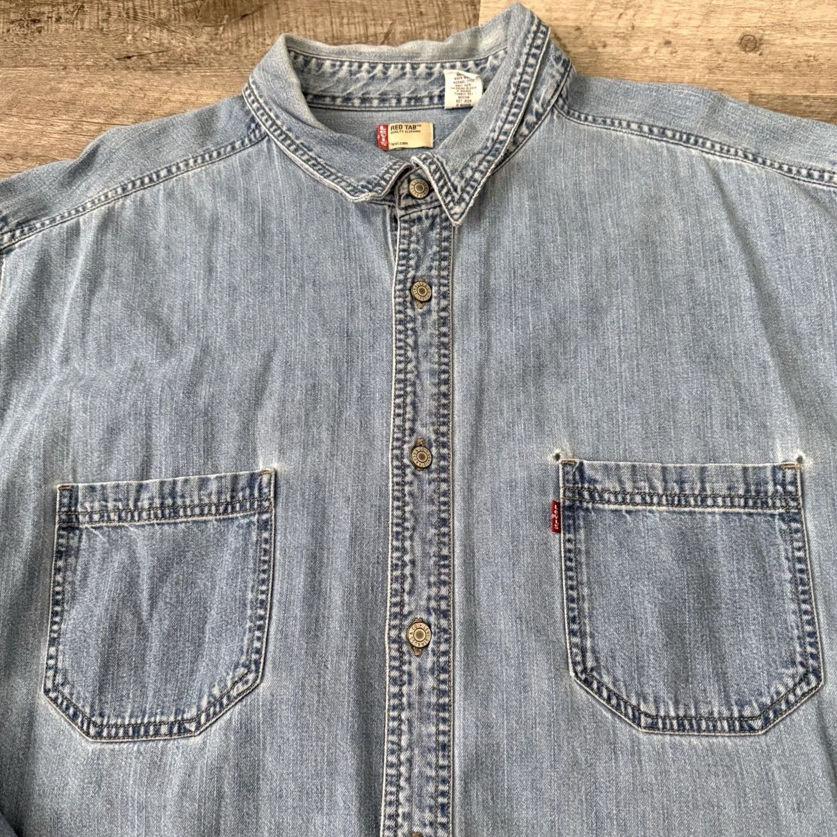 Levi's VINTAGE Levi’s Red Tab Shirt Men XXL Blue Metal Button Rivet Denim Workwear Aged Size US XXL / EU 58 / 5 - 3 Thumbnail