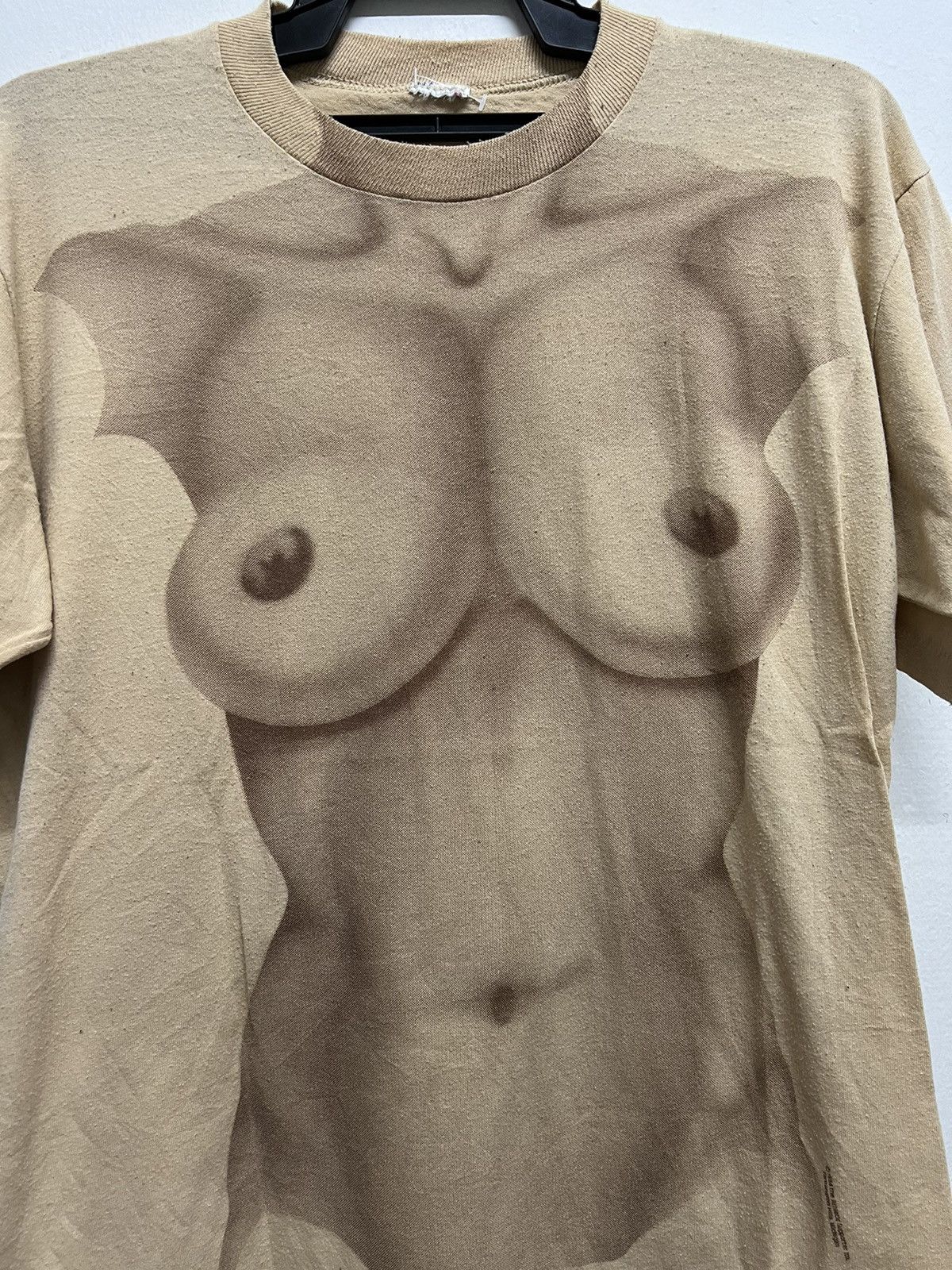 Vintage Vintage 90’s Women Nude Tee Size US M / EU 48-50 / 2 - 2 Thumbnail