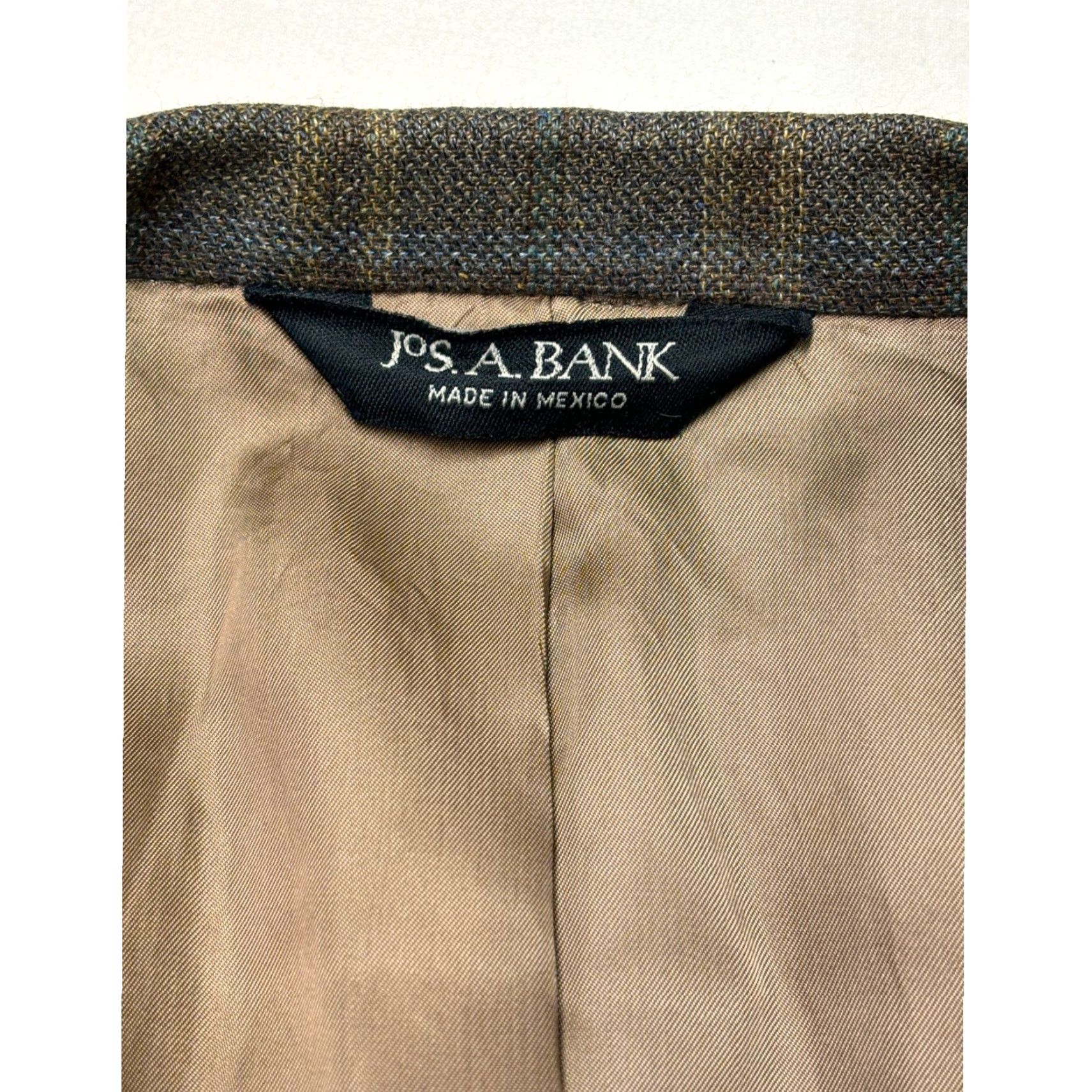 Jos. A. Bank VINTAGE? No. Size 46R - 4 Thumbnail