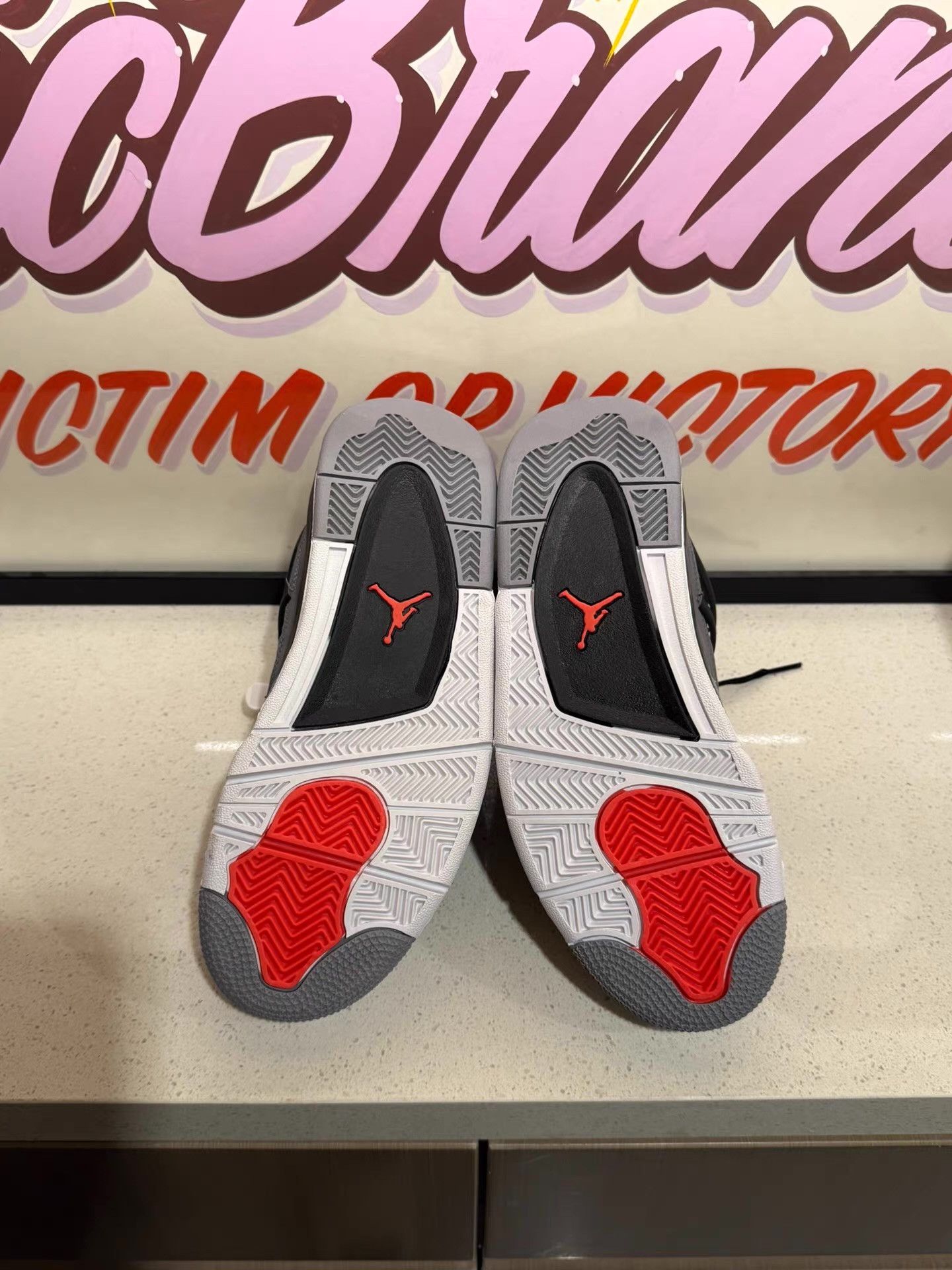 Nike Genuine Air Jordan 4 Retro "Infrared"colorway。 Ｑ20 Size US 5.5 / EU 38 - 4 Thumbnail