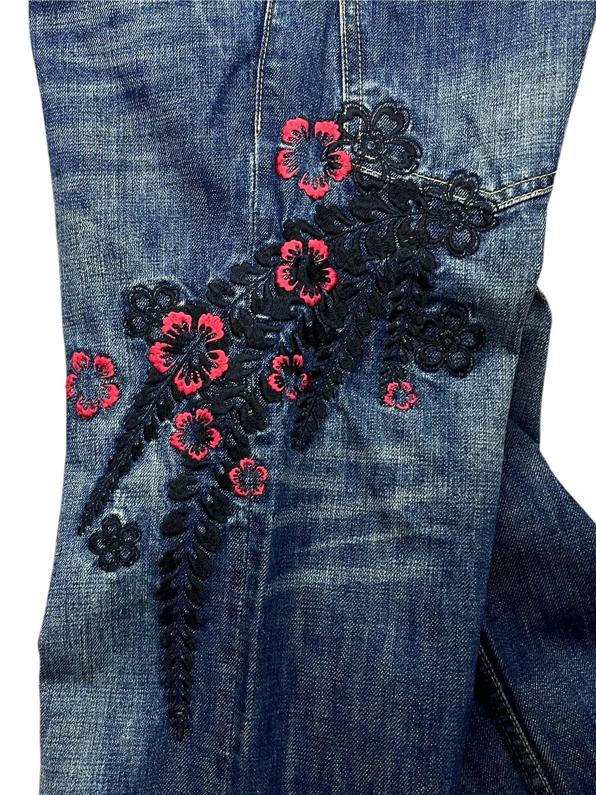 Takeo Kikuchi 🔥90’s TAKEO KIKUCHI Art Embroidery Flower Karakuri Tamashi Size US 29 - 5 Thumbnail