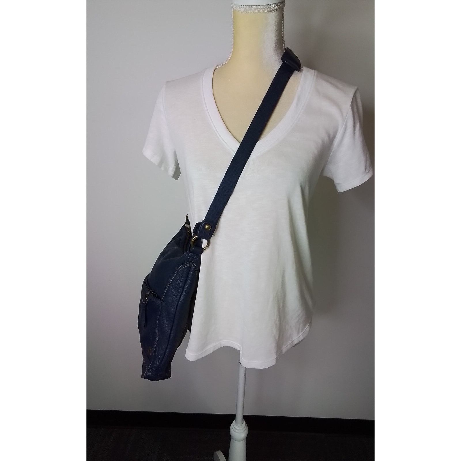 The Sak The Sak Leather Handbag Blue Purse #W2657 Size ONE SIZE - 3 Thumbnail
