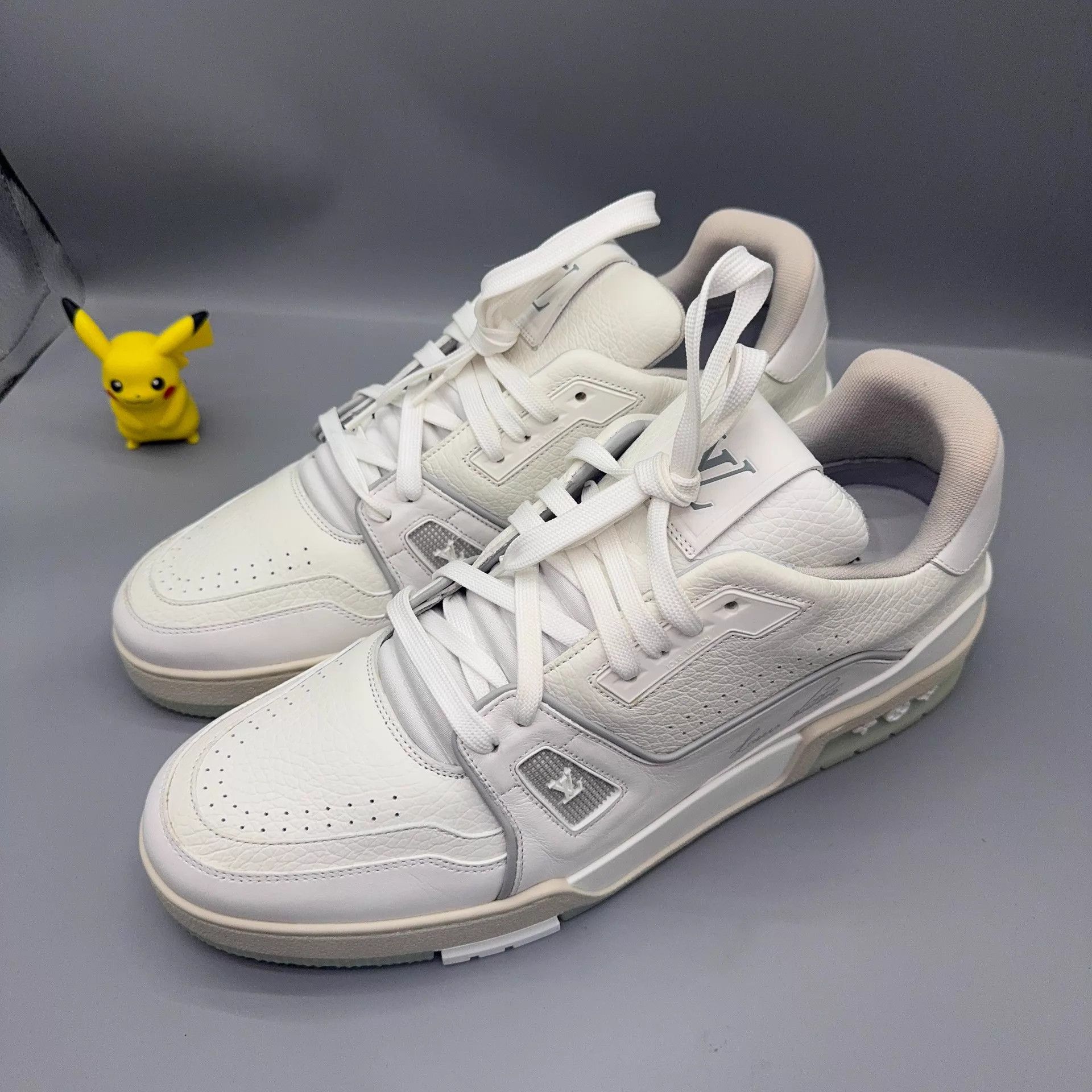 Louis Vuitton LOUIS VUITTON Trainer White Cement 44 New Size US 10 / EU 43 - 1 Thumbnail