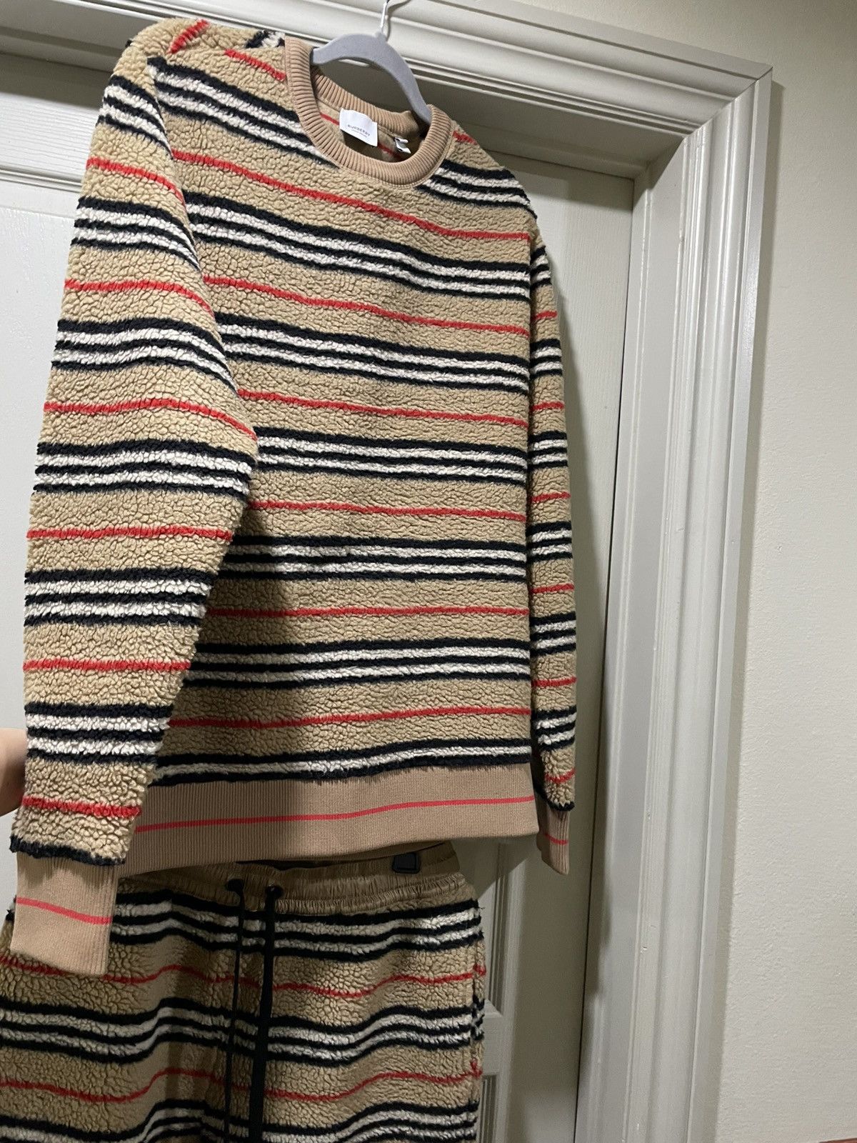 Burberry Burberry striped fleece set. Sweater/shorts Size US M / EU 48-50 / 2 - 4 Thumbnail