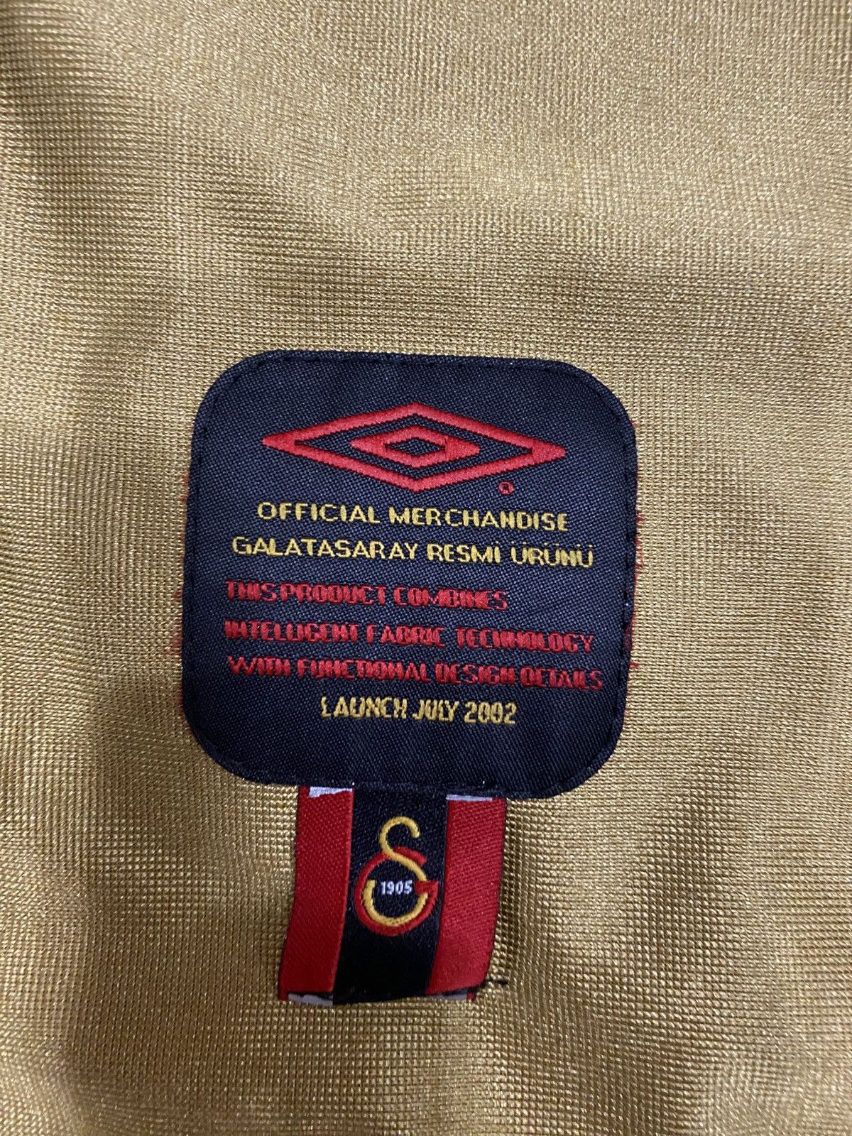 Umbro Galatasaray Umbro Fourth Jersey 2002-03 Size US L / EU 52-54 / 3 - 5 Thumbnail