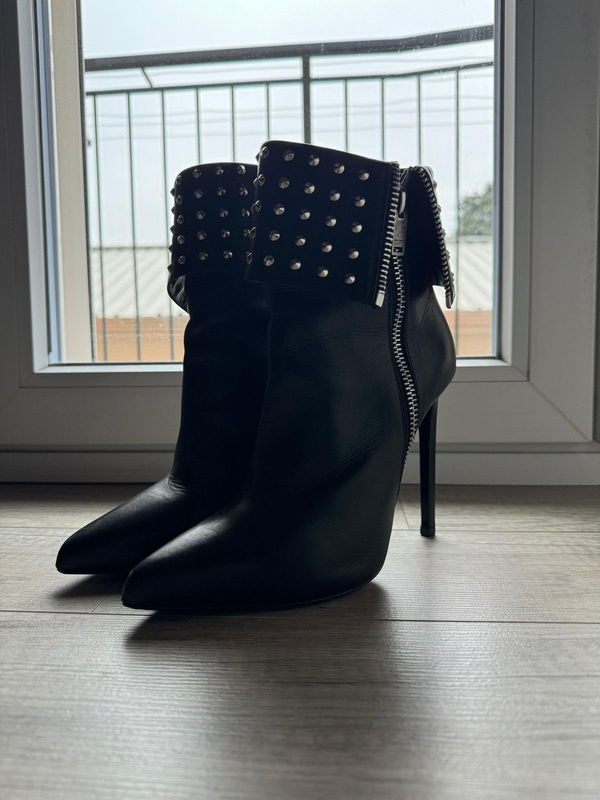 Saint Laurent Paris × Yves Saint Laurent Saint Laurent Studded High Heel Rock Boots Size US 8 / IT 38 - 11 Thumbnail