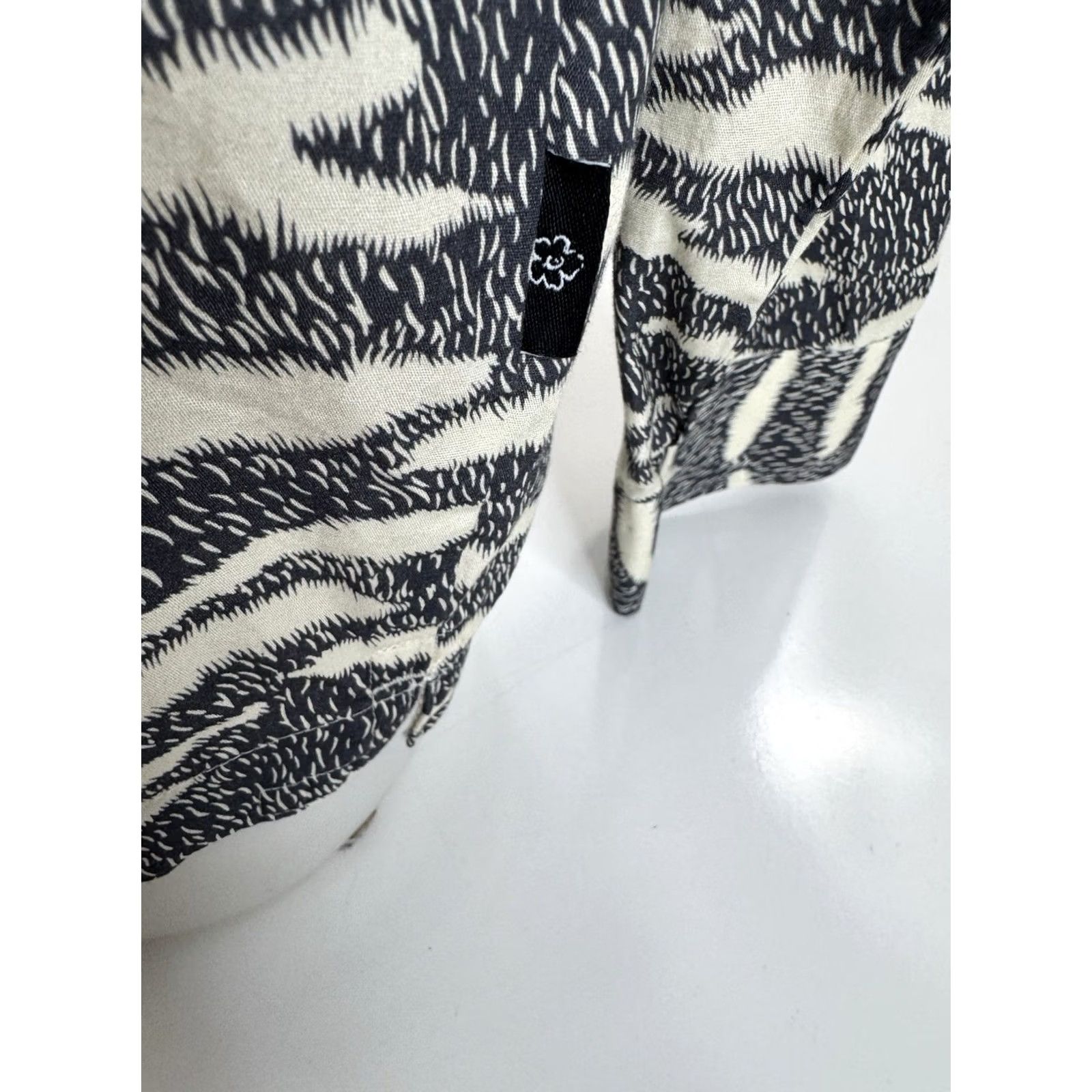 Ted Baker TED BAKER Shirt Zebra Stripe Annex Mens Size 5 Blue/White Long Sleeve Button-Up Size US S / EU 44-46 / 1 - 3 Thumbnail