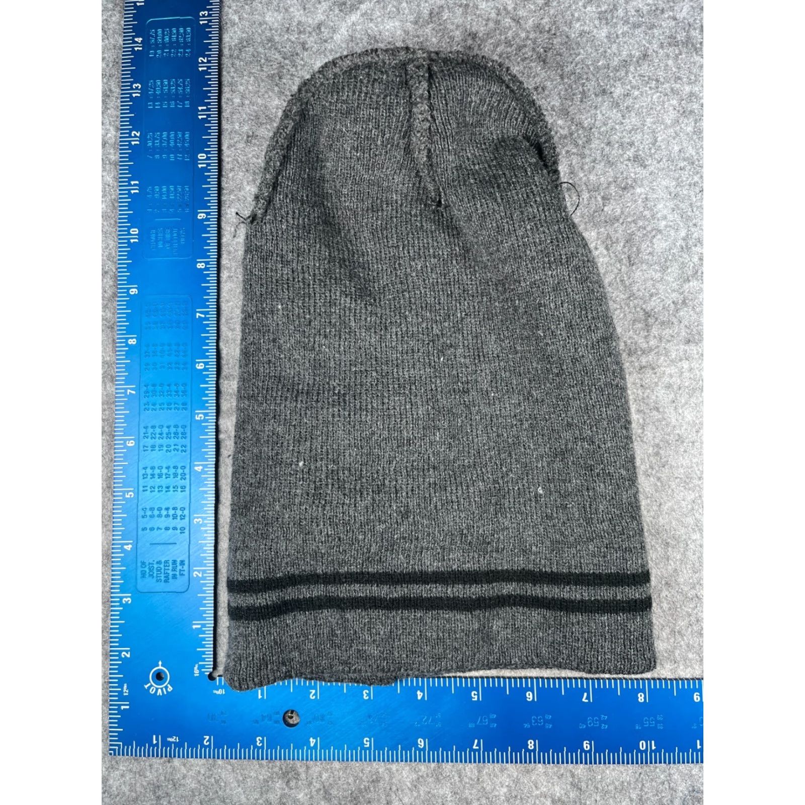 Vintage Becker Brands Beanie Toque Adult One Size Gray Stripe Knit 100% Acrylic Size ONE SIZE - 5 Thumbnail