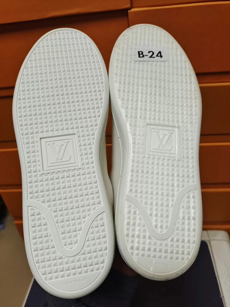 Louis Vuitton Women's White Louis Vuitton Lace-up Sneakers-2507 Size US 7 / IT 37 - 9 Thumbnail