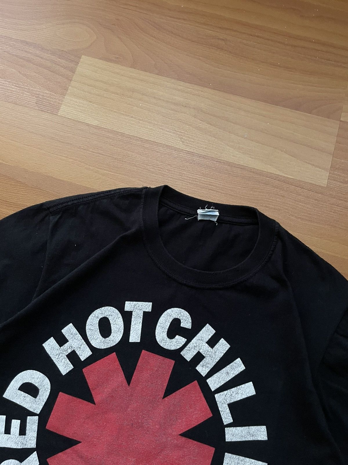 Band Tees RED HOT CHILI PEPPERS Vintage T-shirt Red Asterisk Logo Size US L / EU 52-54 / 3 - 4 Thumbnail