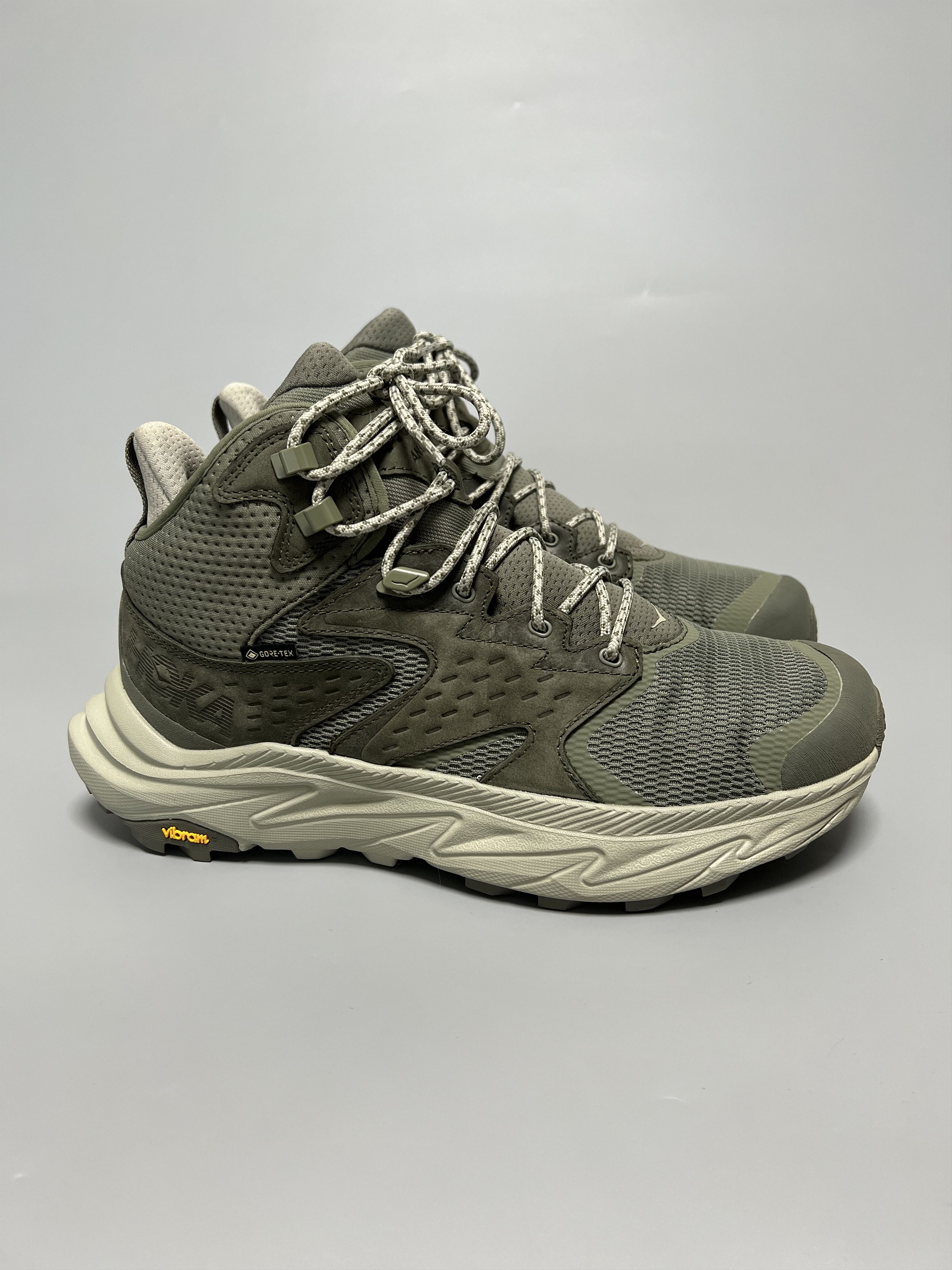 Hoka 9D Hoka One One Anacapa 2 Mid GTX Gore-Tex Hiking Shoes Size US 9 / EU 42 - 1 Thumbnail