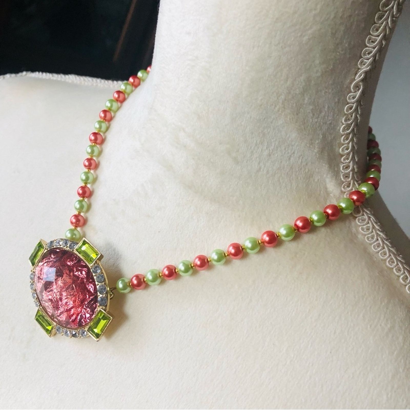 Handmade Handcrafted repurpose oval dome crackle glass Pearl necklace Size ONE SIZE - 5 Thumbnail