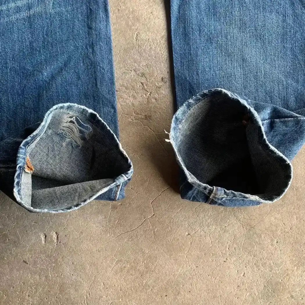 Abercrombie & Fitch 💥 STEALS💥RIPPED JEANS ABERCROMBIE&FITCH DENIM RUGGED PANTS Size US 33 - 17 Thumbnail