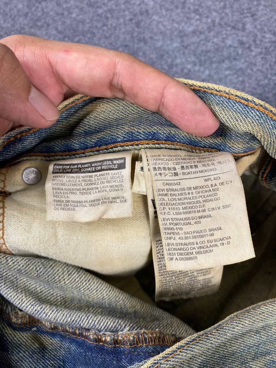 Levi's levis 505 regular fit stained denim Size US 43 - 13 Thumbnail