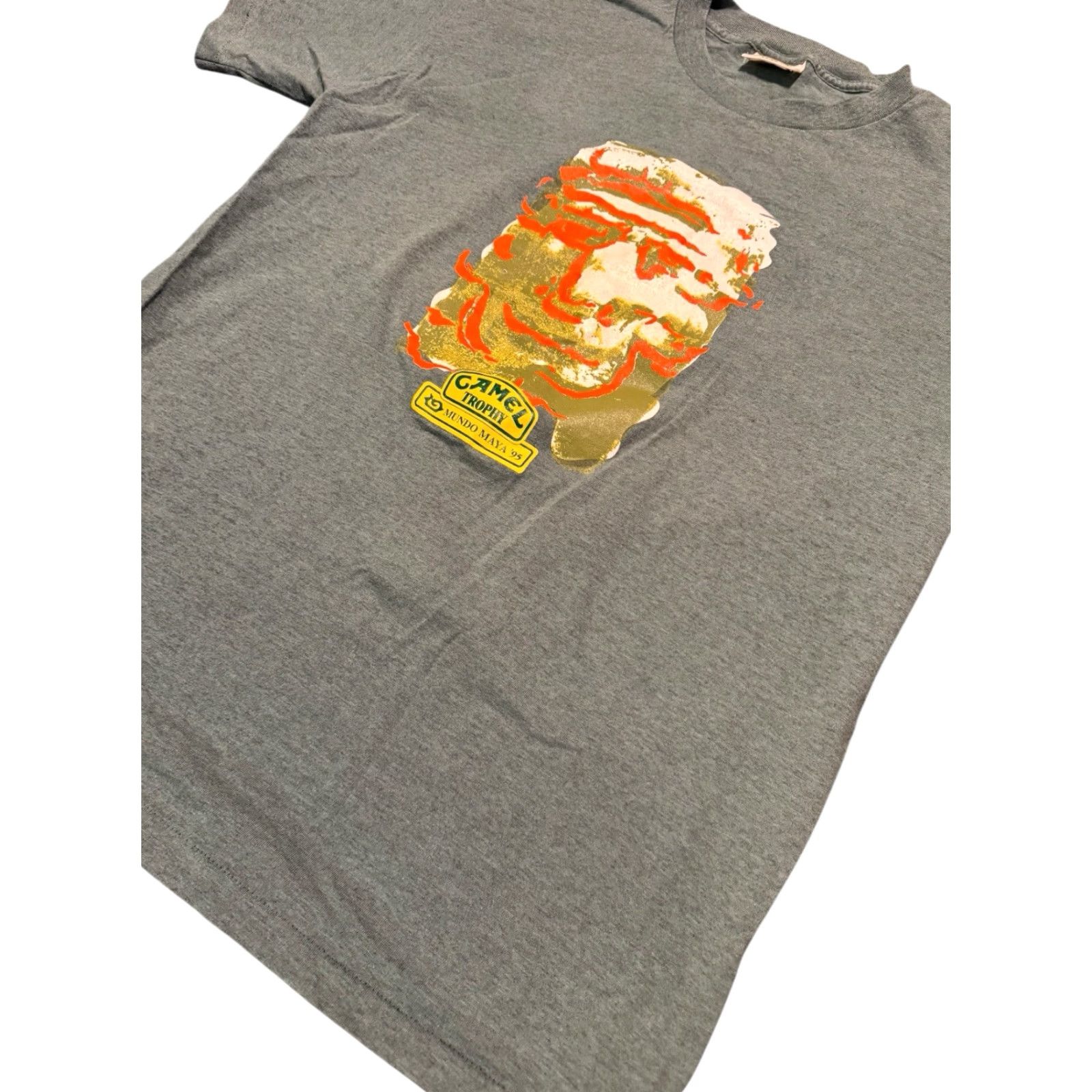 Camel VINTAGE 90's Camel Trophy Adventure Wear Mundo Maya Graphic T-shirt Land Rover Unisex Adults L Green Mens Boys Girls Size US L / EU 52-54 / 3 - 5 Thumbnail