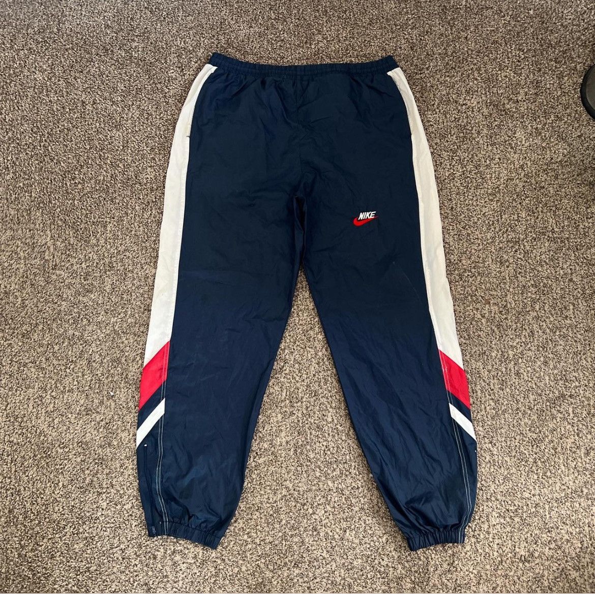 Nike Vintage Nike Trackpants Size US 36 / EU 52 - 1 Thumbnail