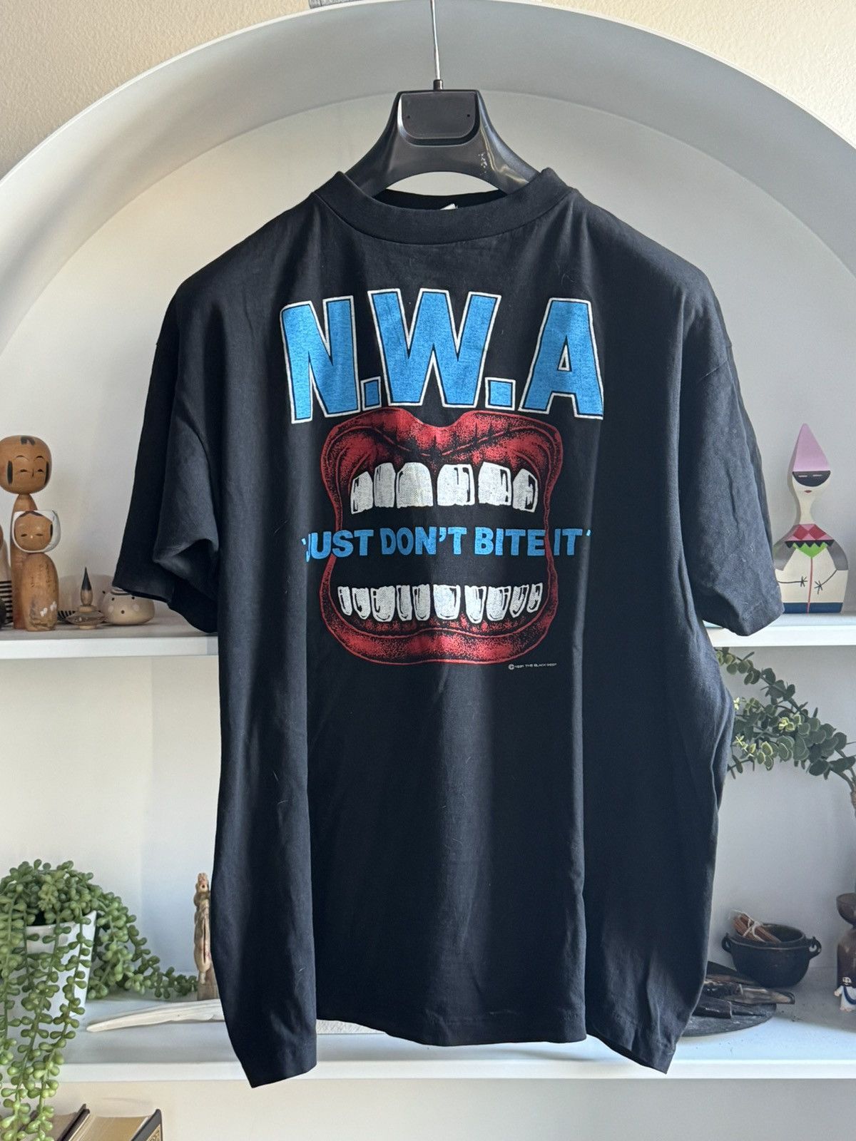 Vintage Vintage 1991. N.W.A. Just don’t bite it. XL 26/29 Size US XL / EU 56 / 4 - 1 Thumbnail