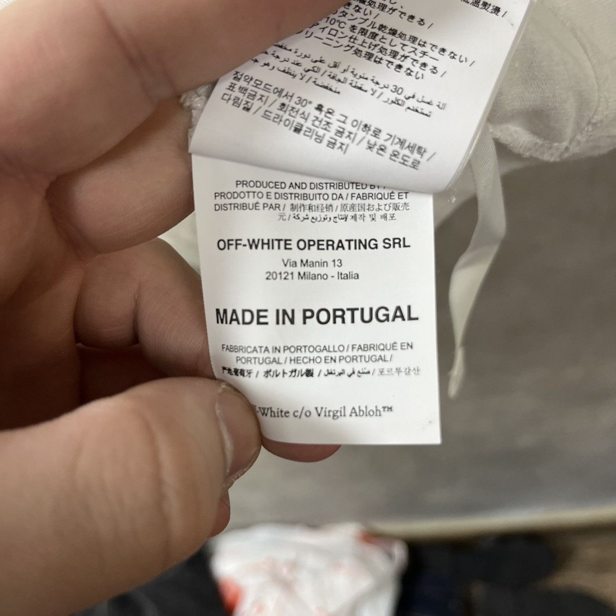 Off White T-shirt Big Logo